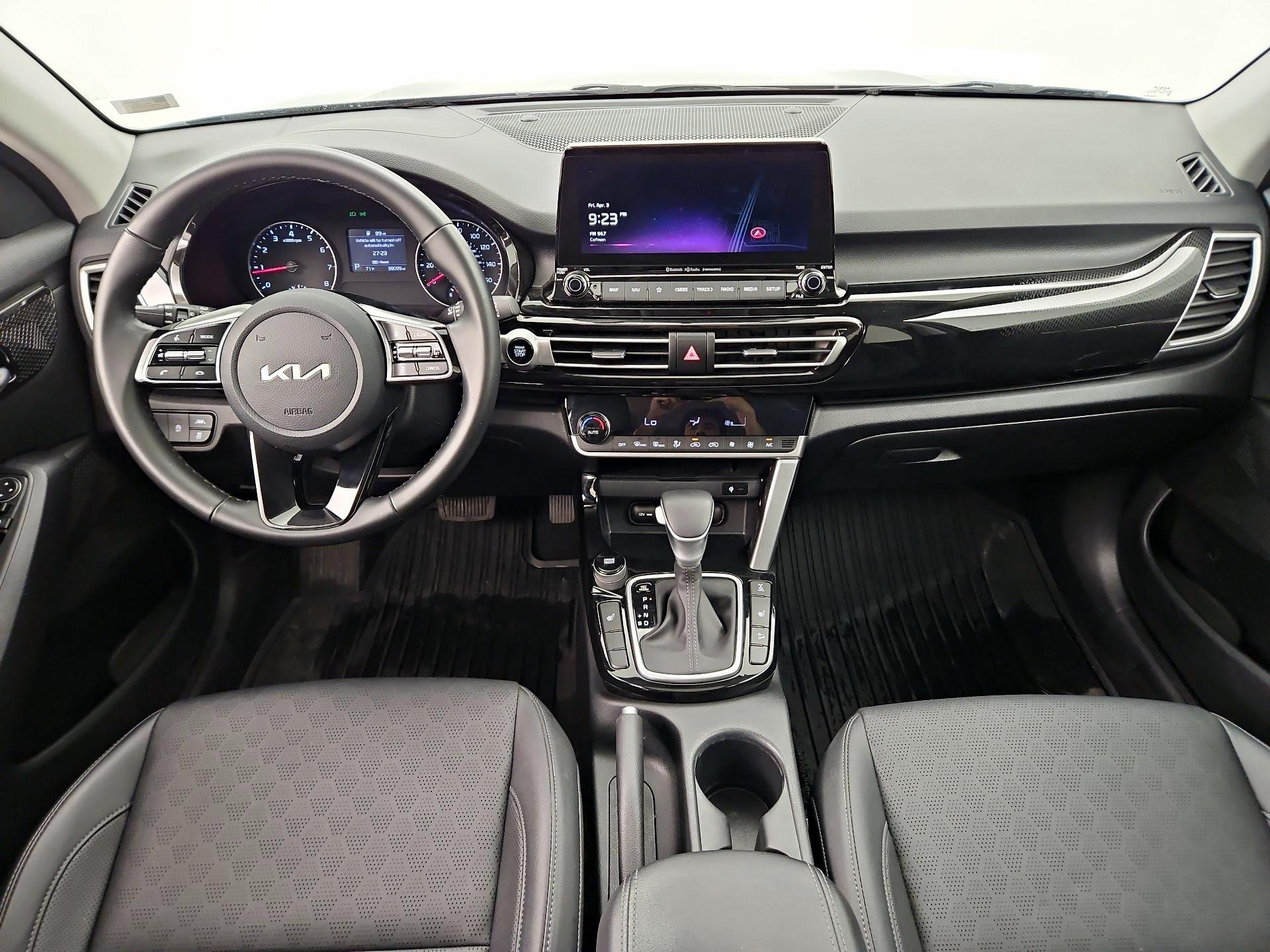 Thumbnail: 2023 Kia Seltos - 9