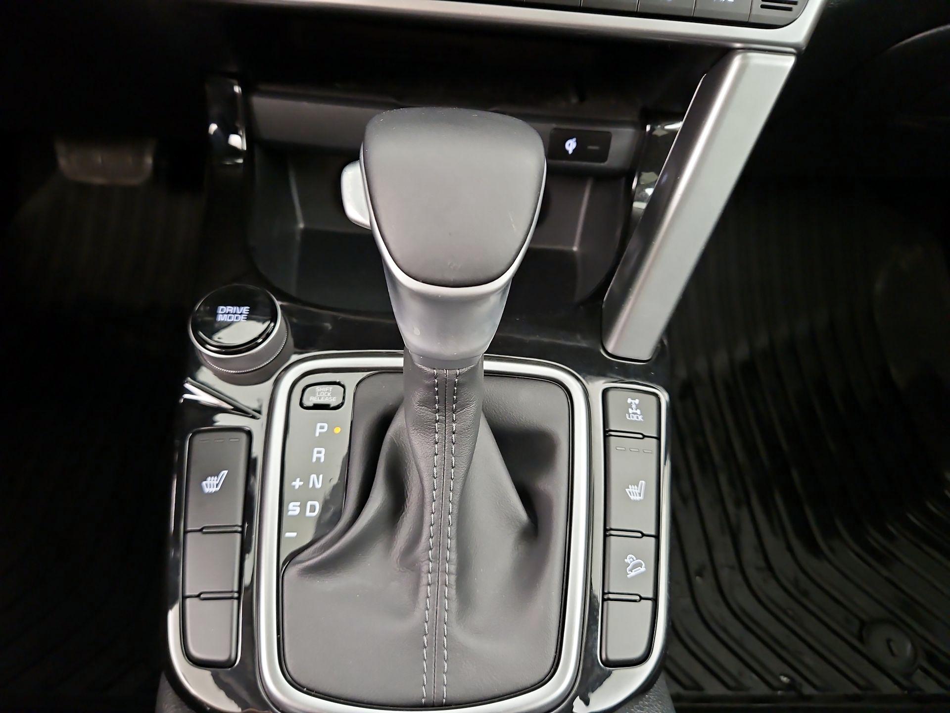 Thumbnail: 2023 Kia Seltos - 18