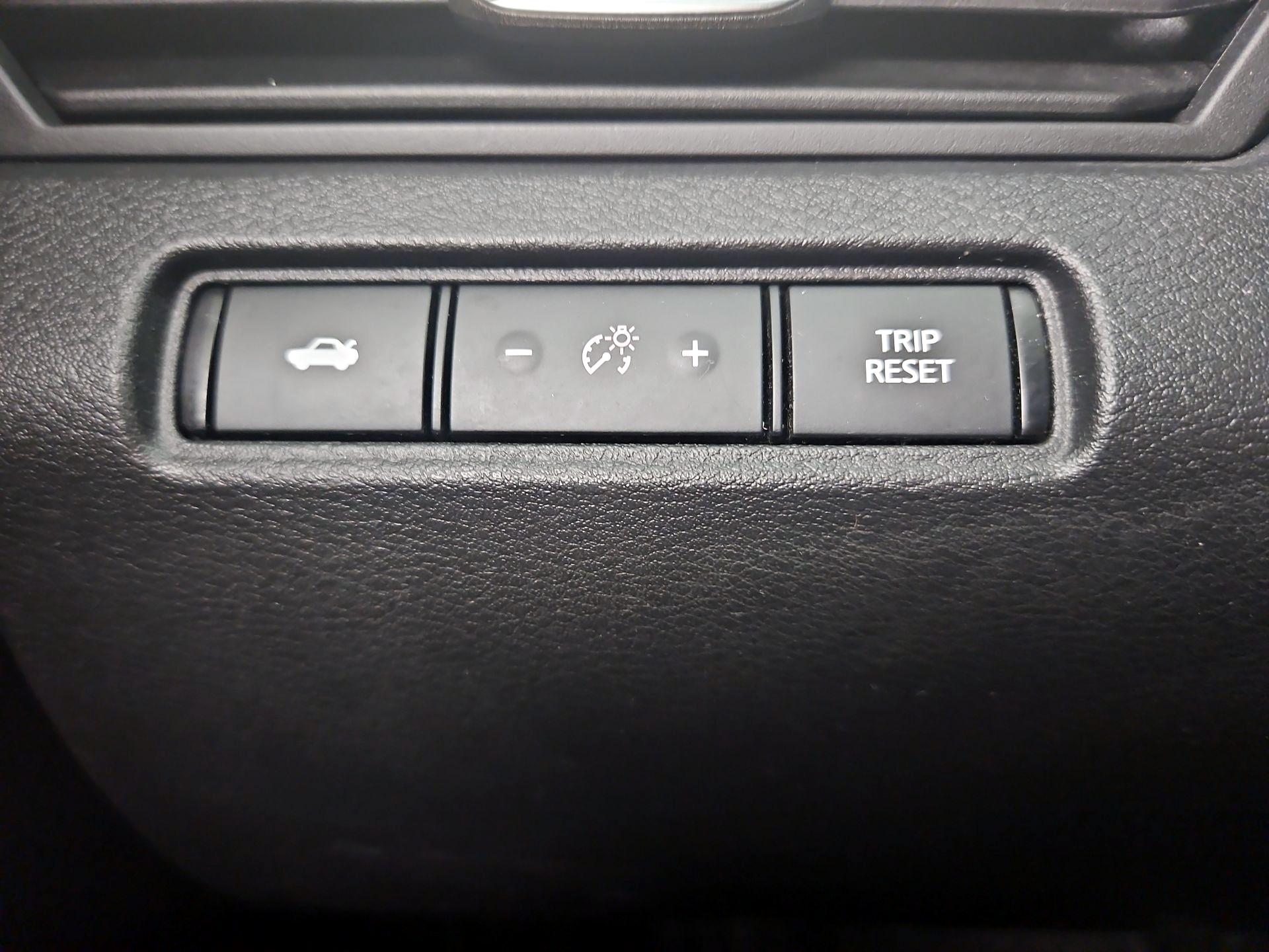 Thumbnail: 2019 Nissan Altima - 13