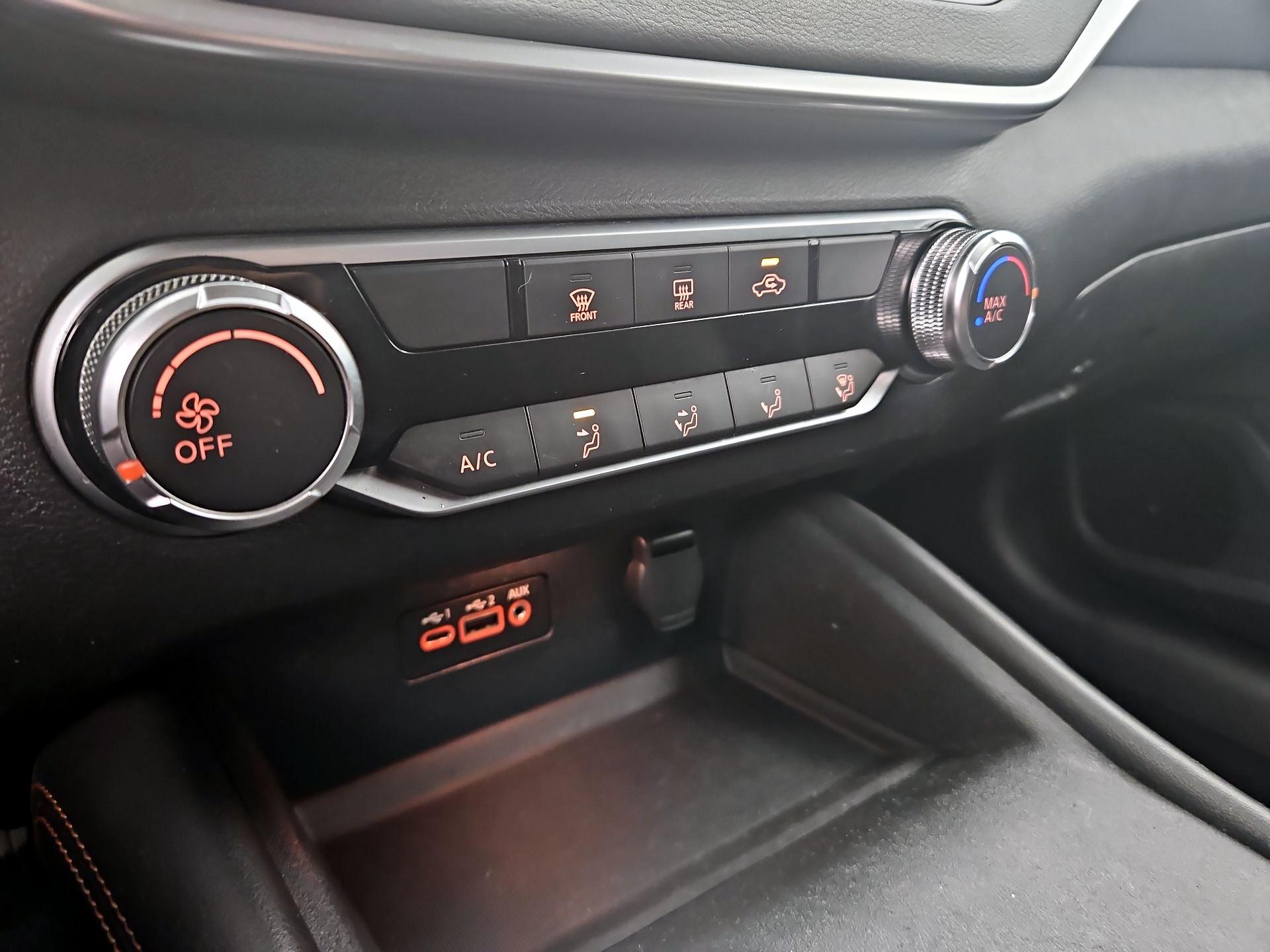 Thumbnail: 2019 Nissan Altima - 16