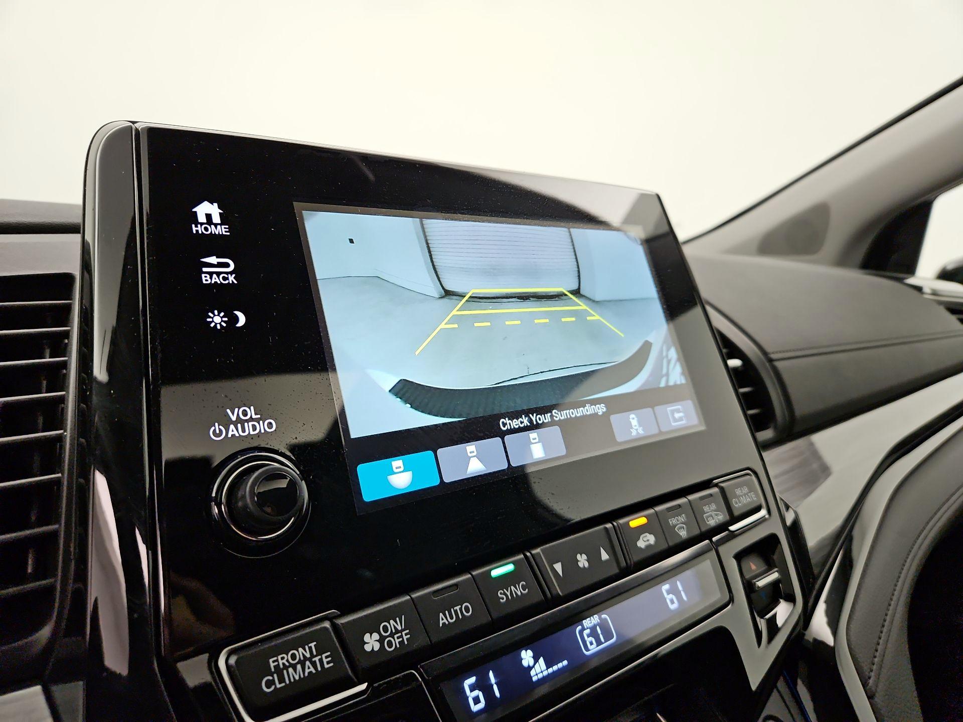 Thumbnail: 2023 Honda Odyssey - 15