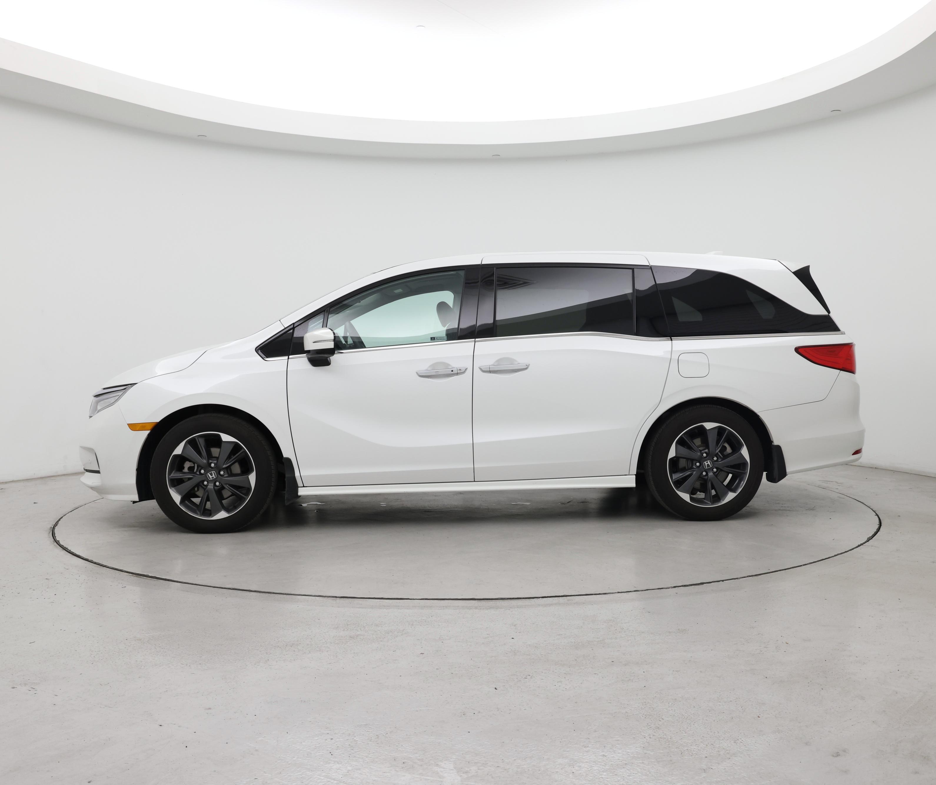Thumbnail: 2023 Honda Odyssey - 3