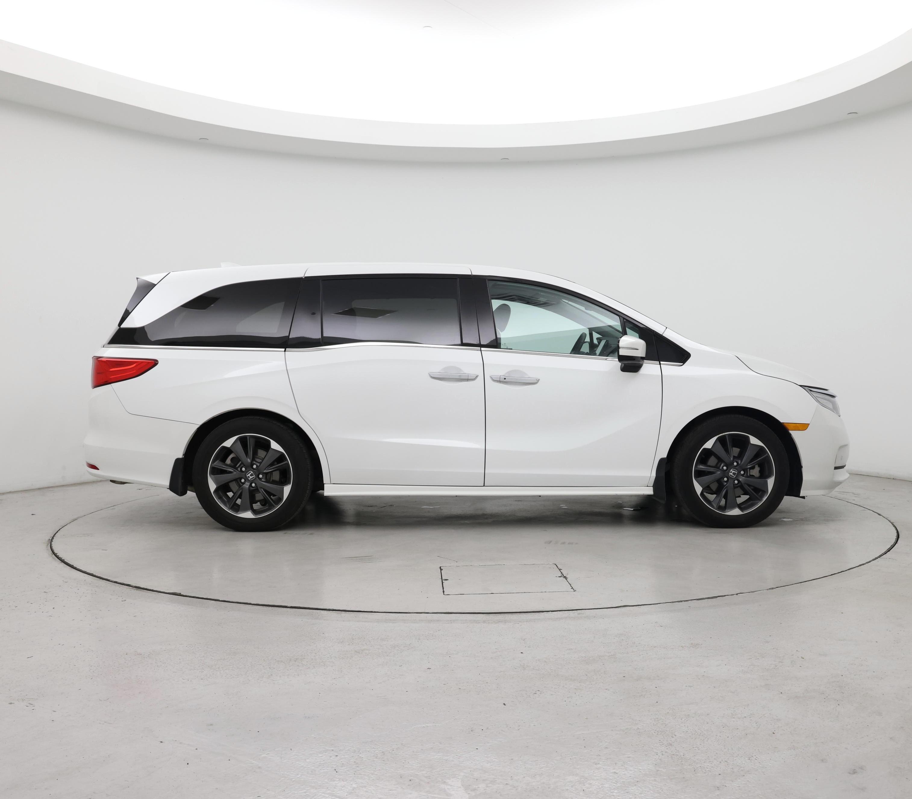 Thumbnail: 2023 Honda Odyssey - 7