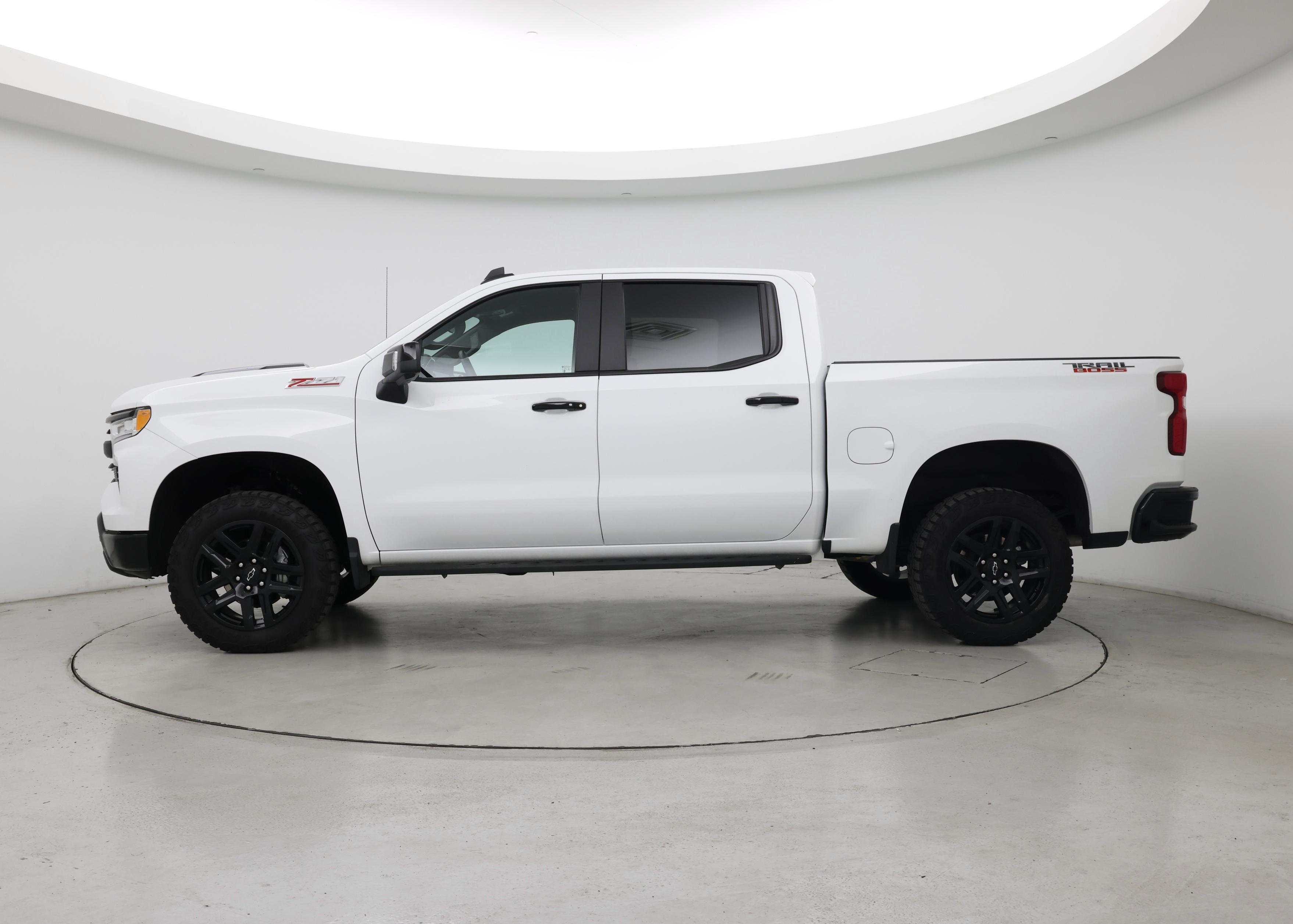 Thumbnail: 2025 Chevrolet Silverado 1500 - 3