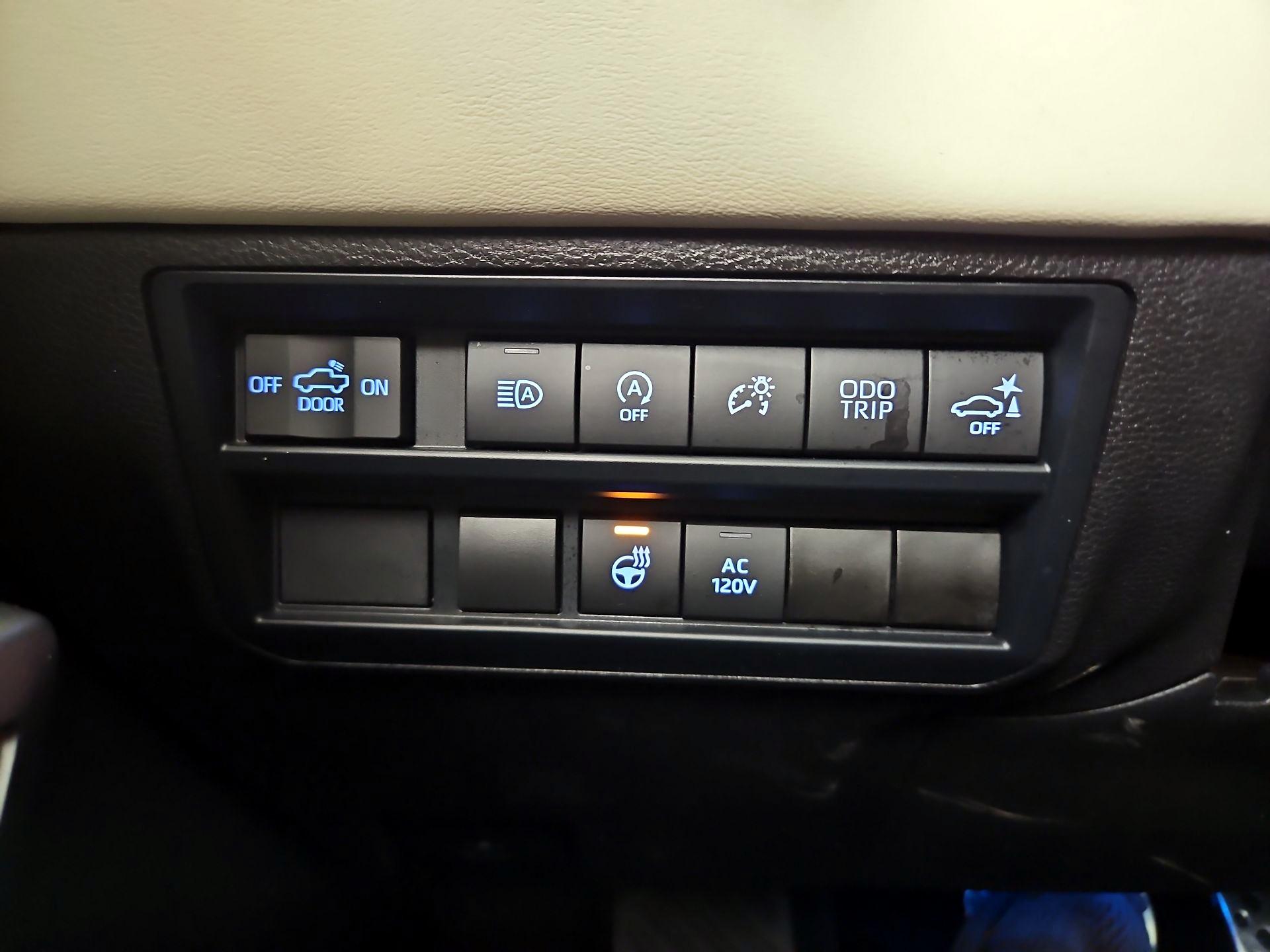 Thumbnail: 2024 Toyota Tundra - 13