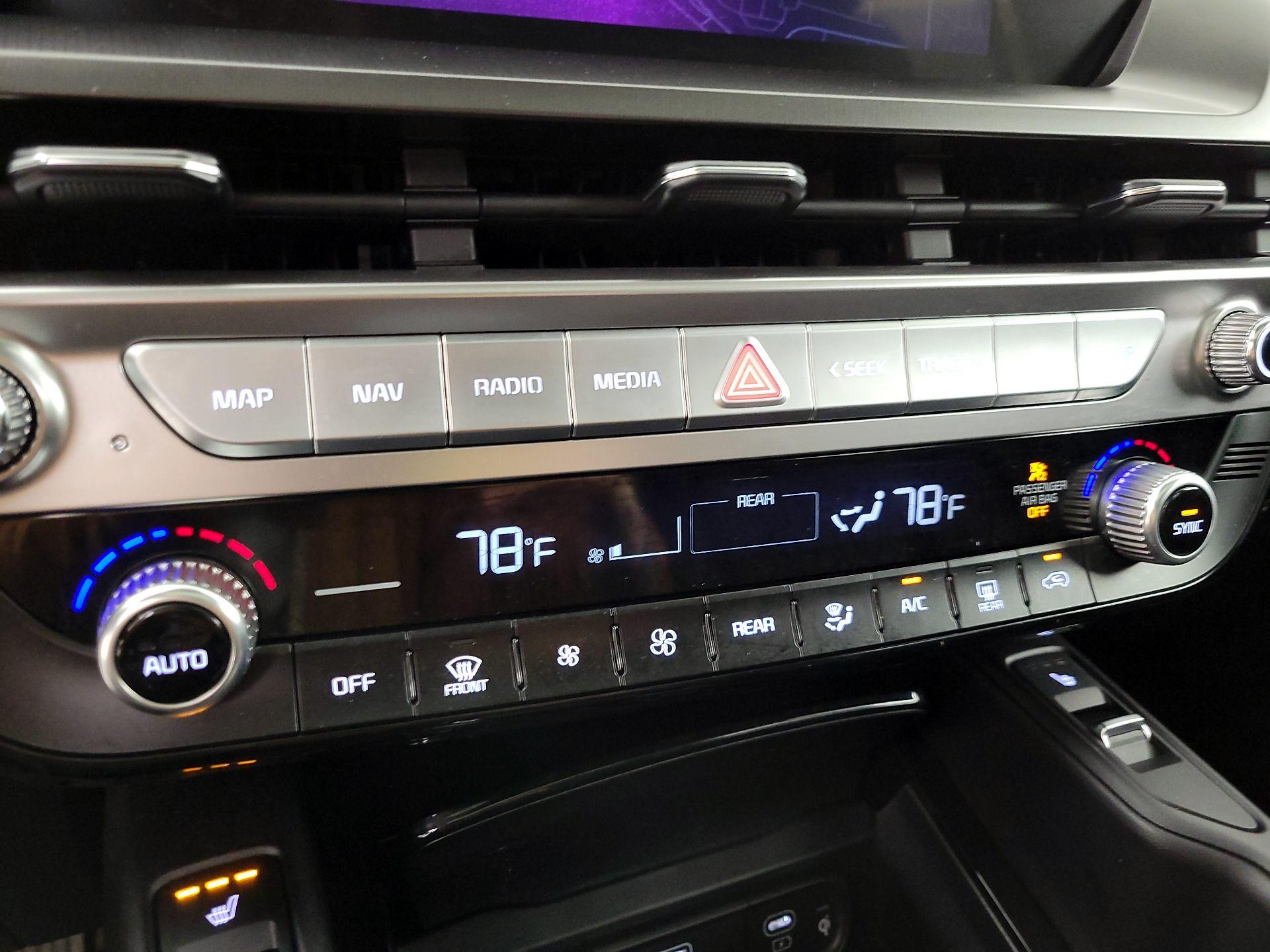 Thumbnail: 2025 Kia Telluride - 17