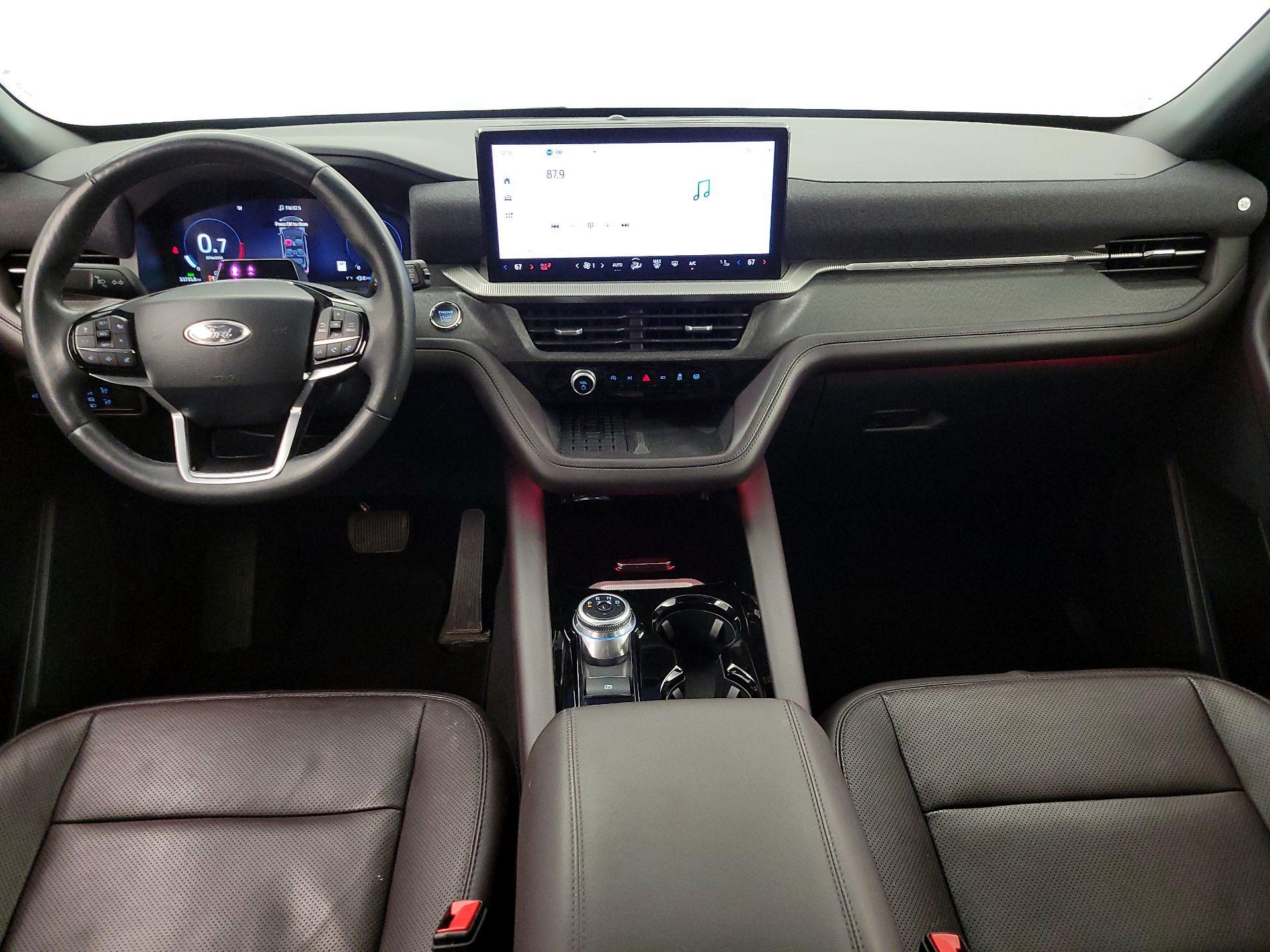 Thumbnail: 2025 Ford Explorer - 9