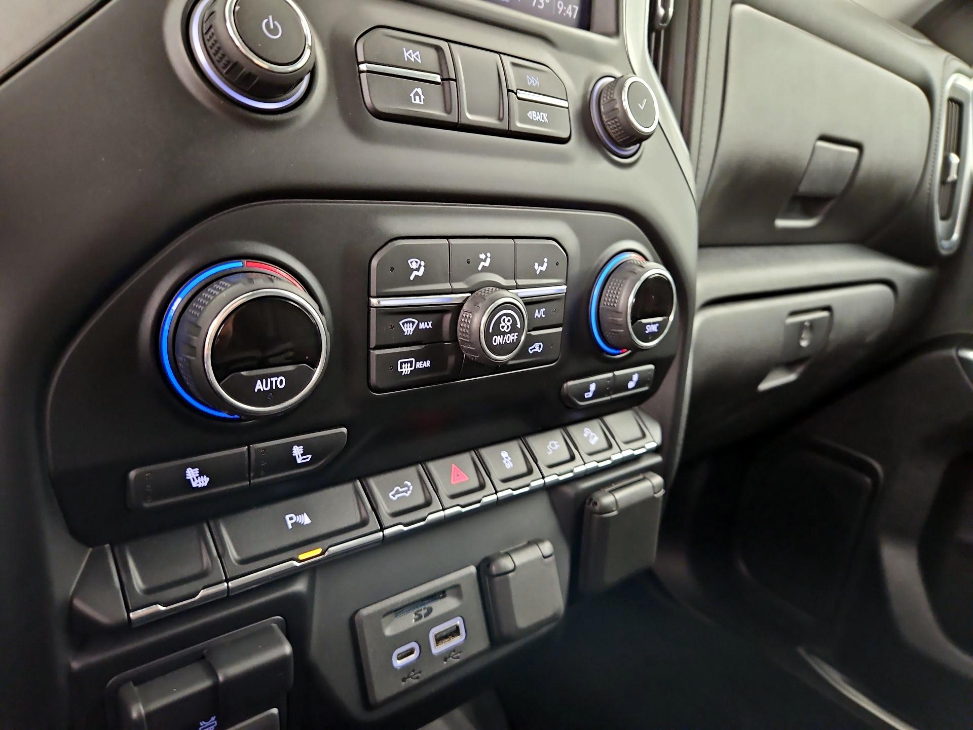 Thumbnail: 2021 Chevrolet Silverado 2500 - 16