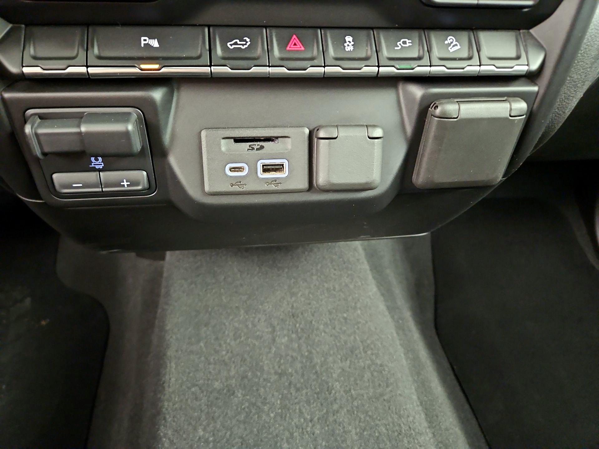 Thumbnail: 2021 Chevrolet Silverado 2500 - 18