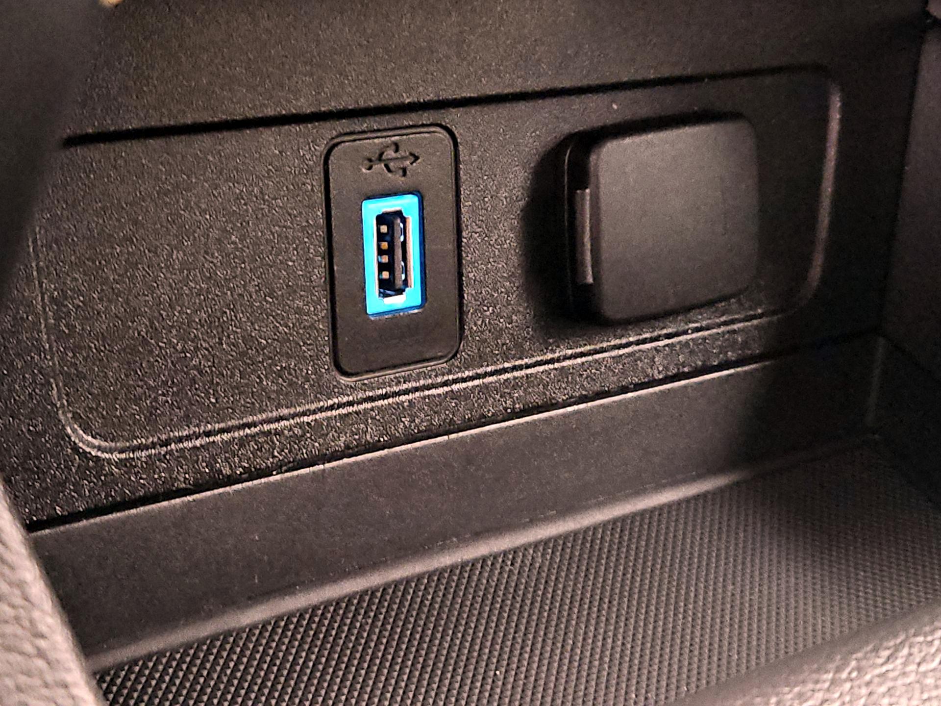 Thumbnail: 2018 Ford Escape - 18