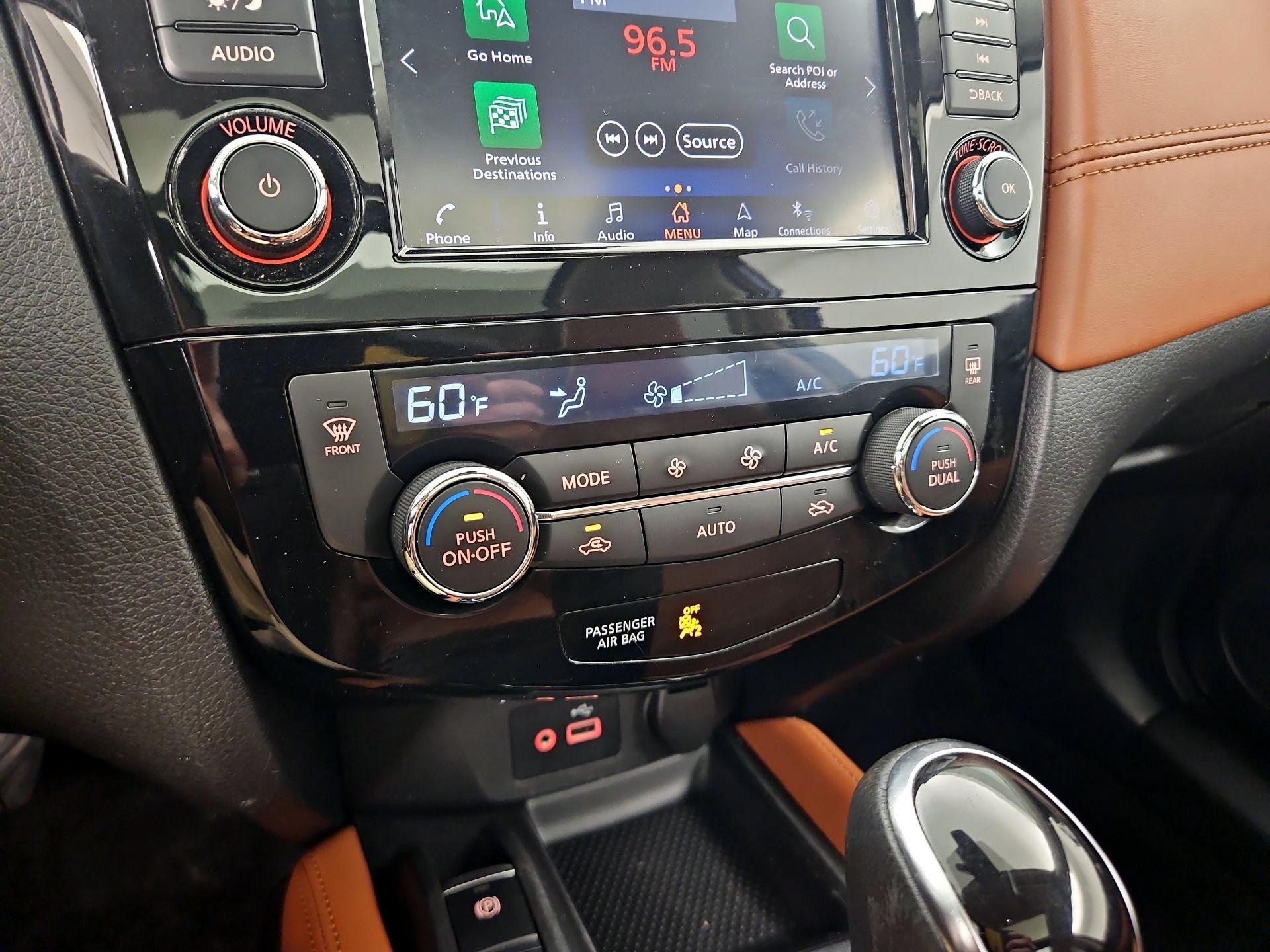 Thumbnail: 2018 Nissan Rogue - 16