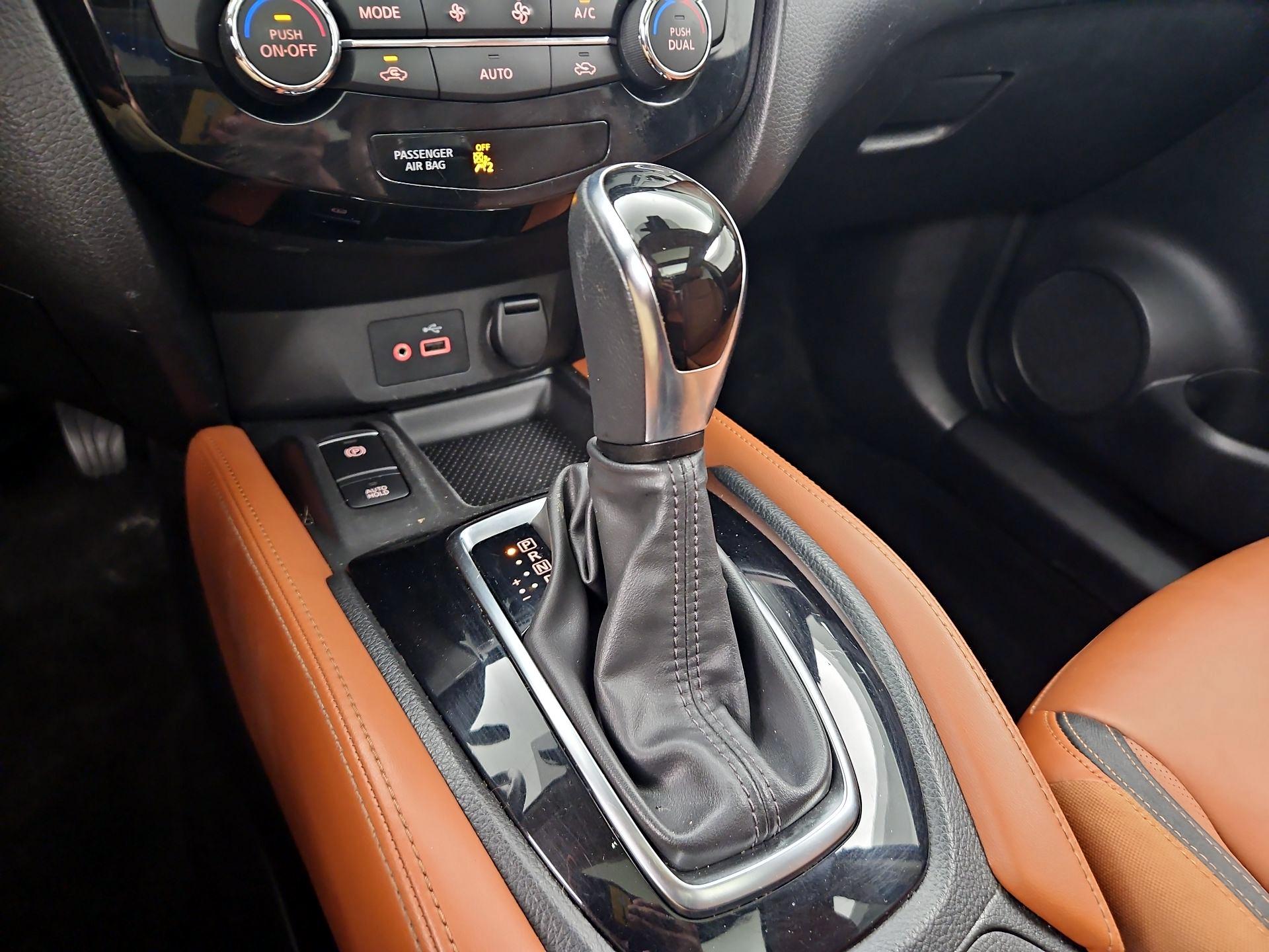 Thumbnail: 2018 Nissan Rogue - 17