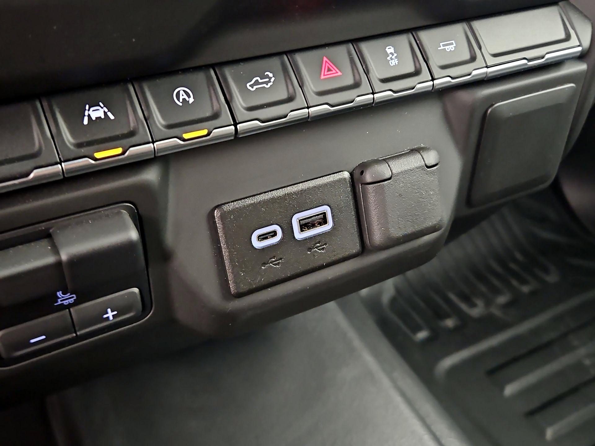 Thumbnail: 2025 GMC Sierra 1500 - 18