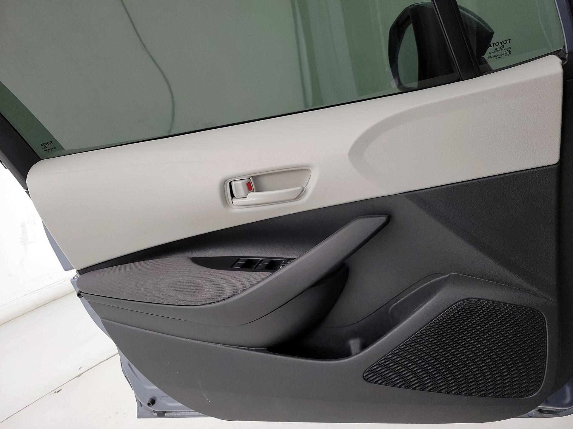 Thumbnail: 2025 Toyota Corolla - 12