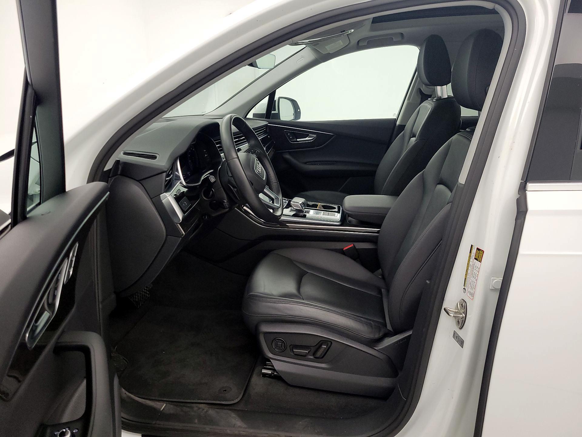 Thumbnail: 2022 Audi Q7 - 11