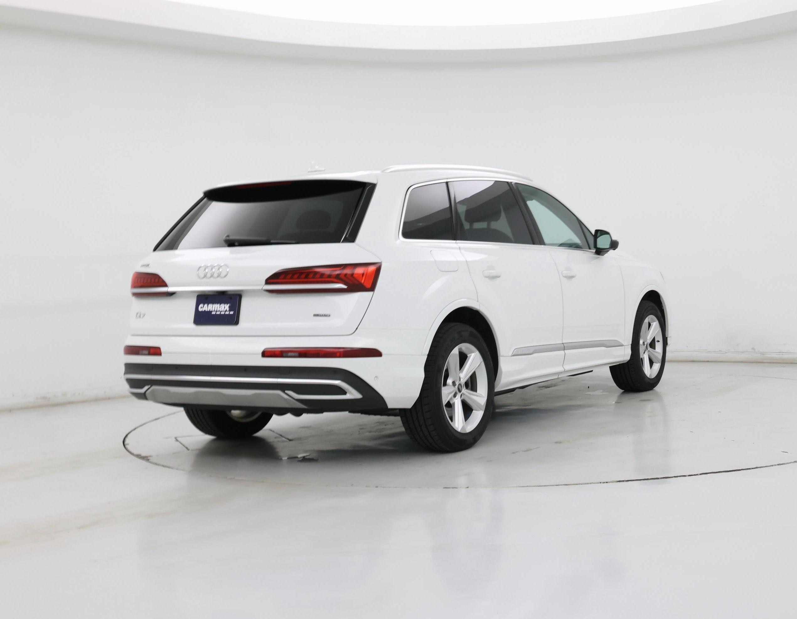 Thumbnail: 2022 Audi Q7 - 8