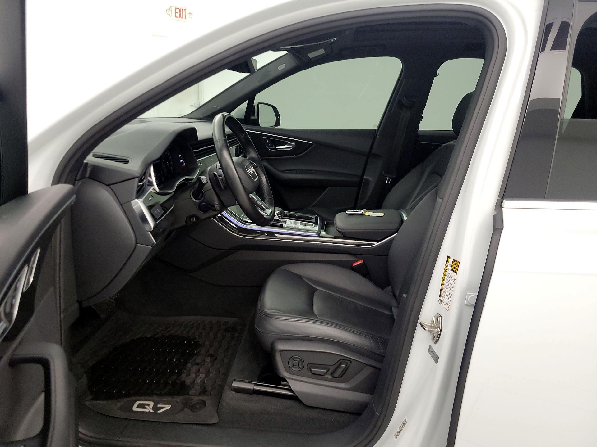 Thumbnail: 2021 Audi Q7 - 11