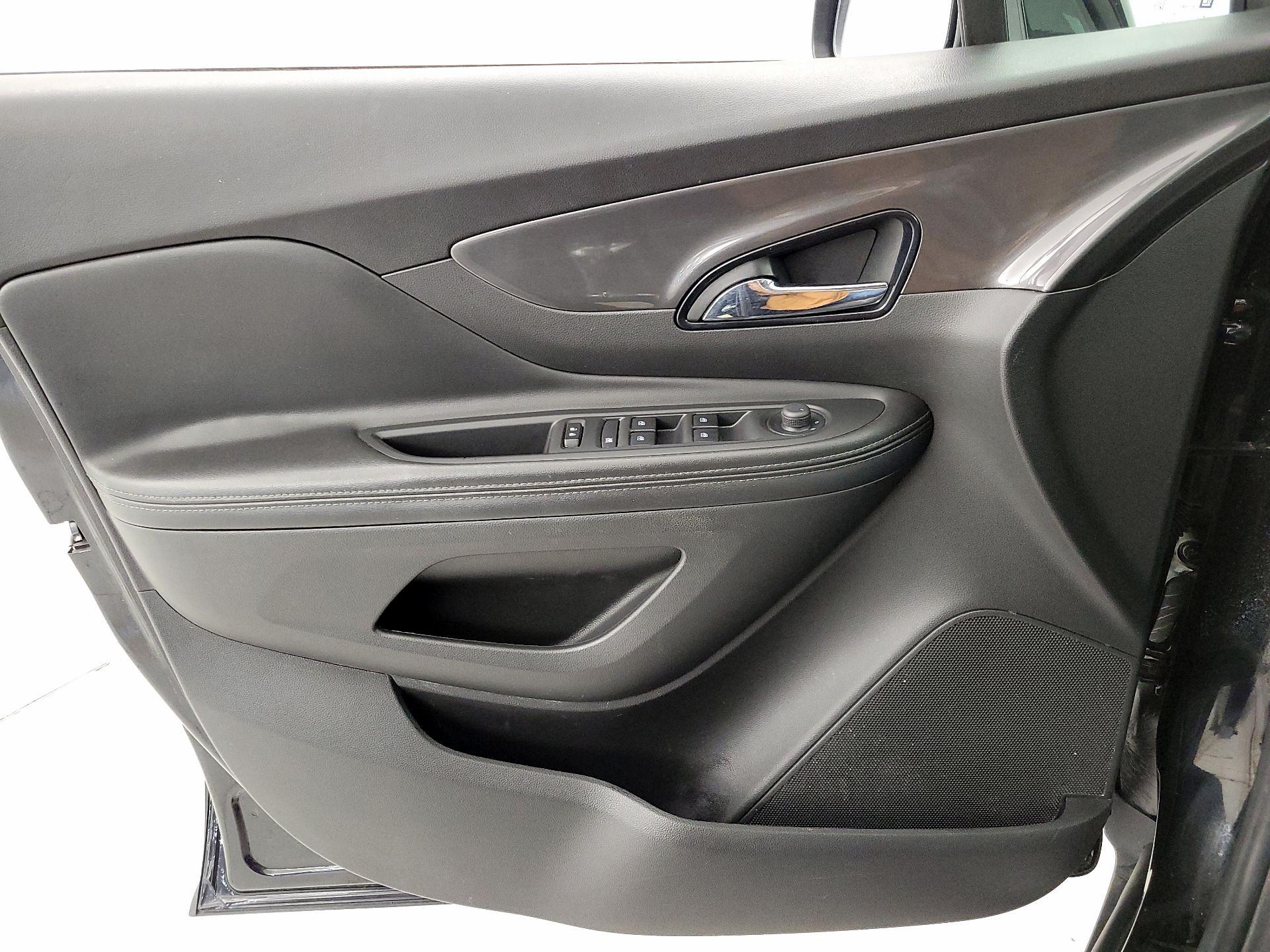 Thumbnail: 2021 Buick Encore - 12