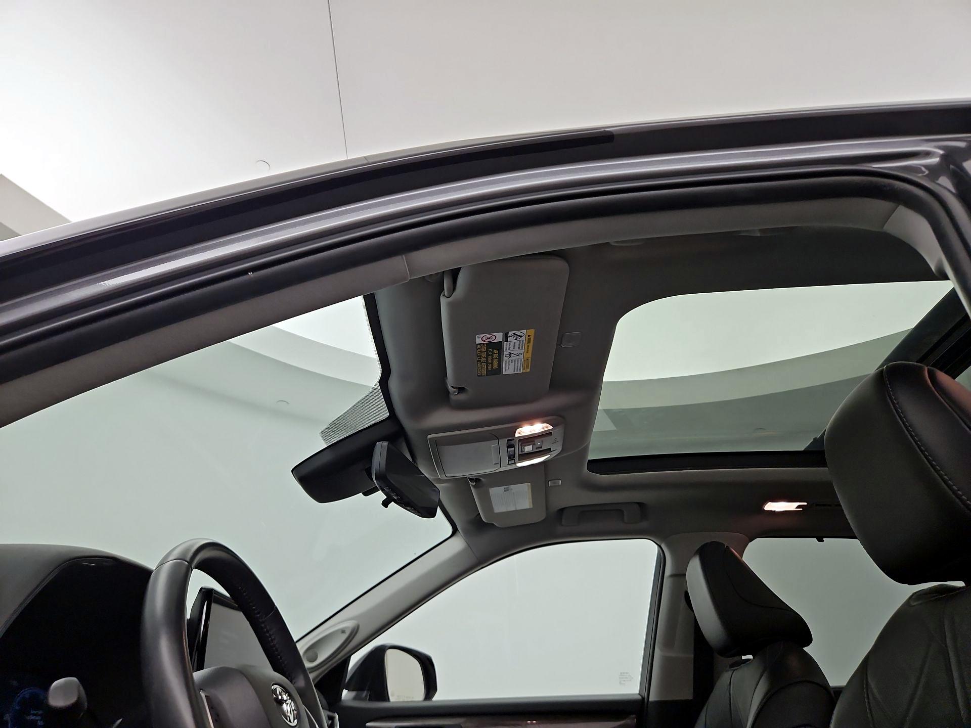 Thumbnail: 2023 Toyota Highlander - 19