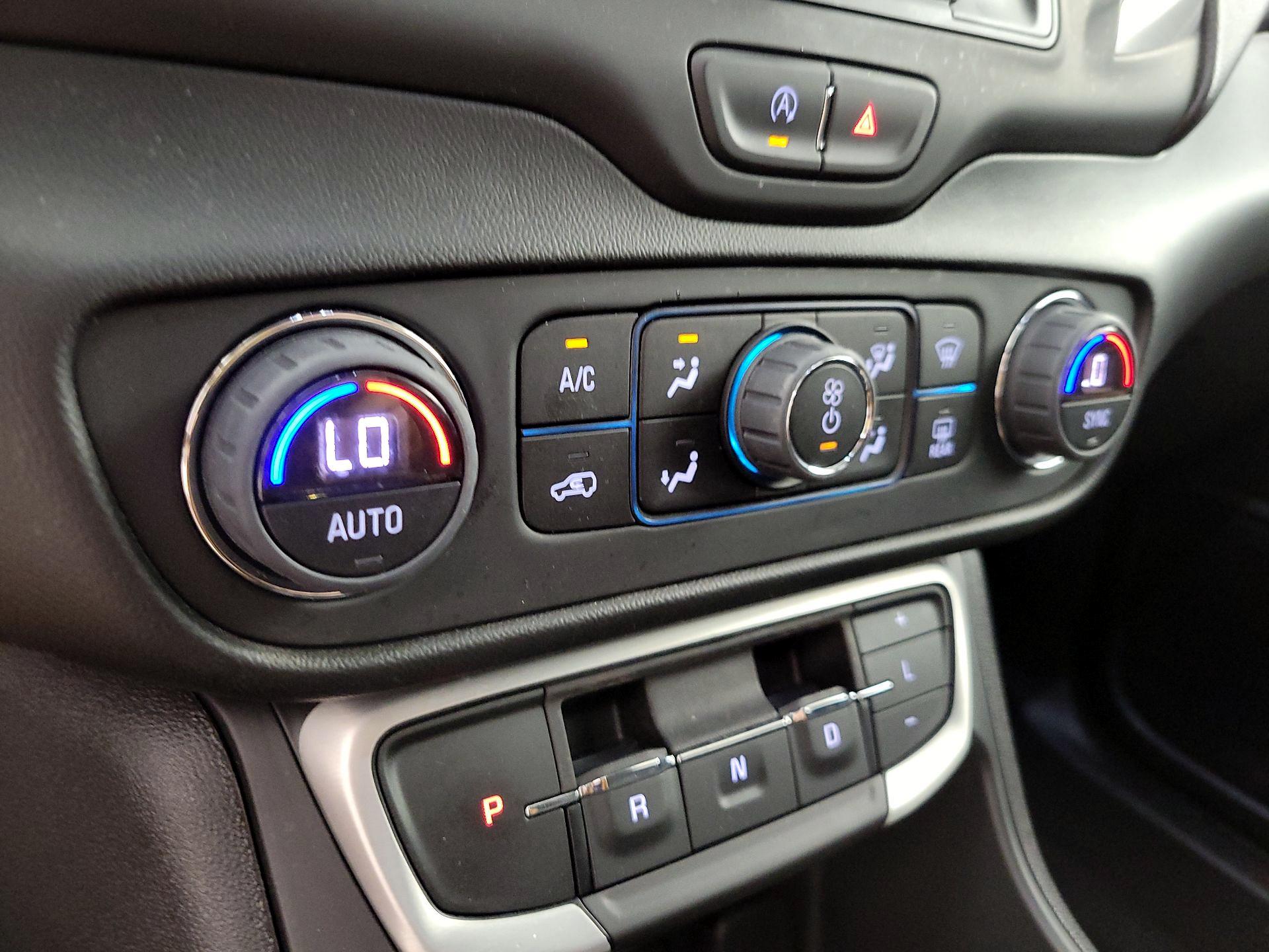 Thumbnail: 2023 GMC Terrain - 16