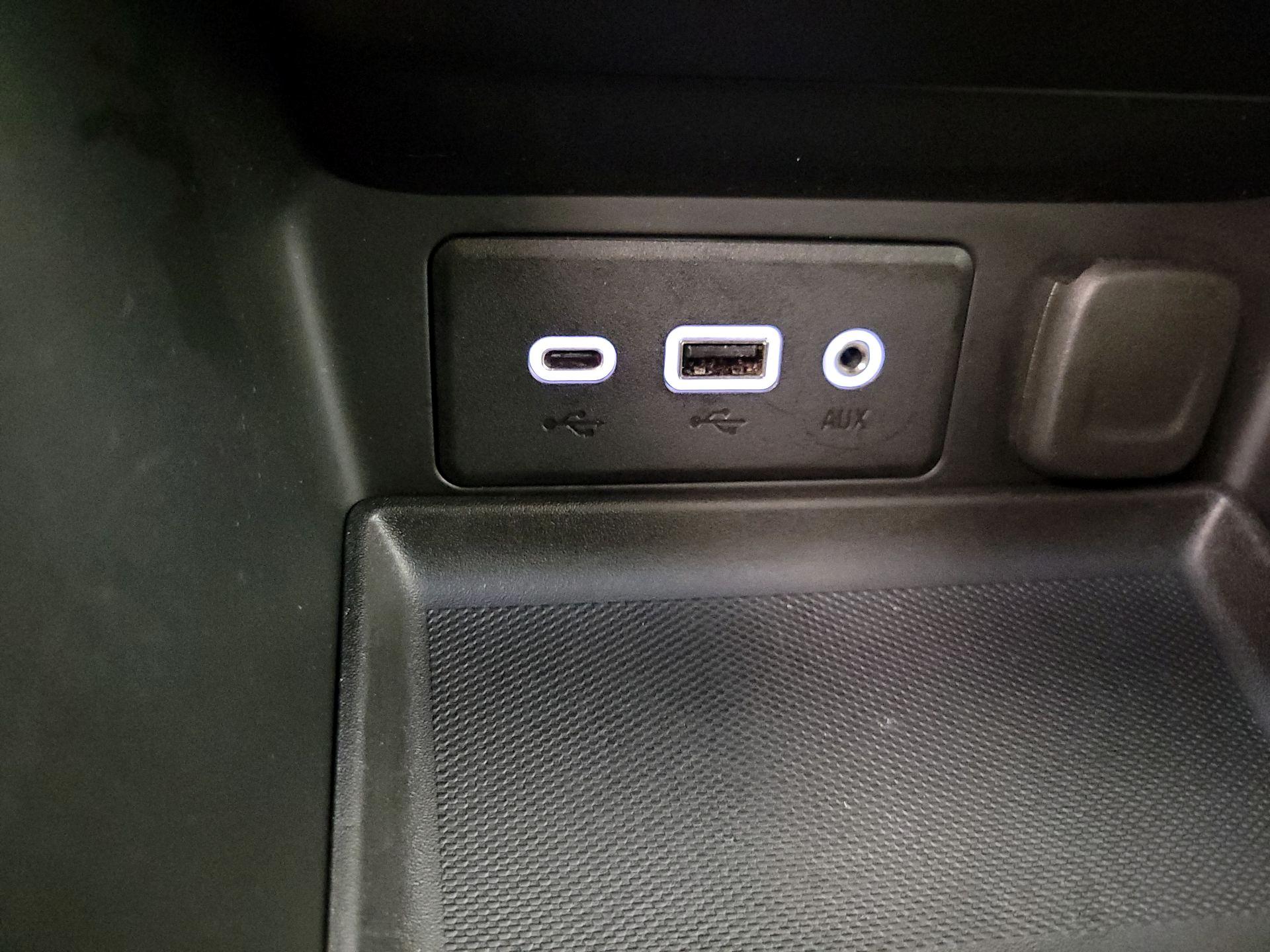 Thumbnail: 2023 GMC Terrain - 18