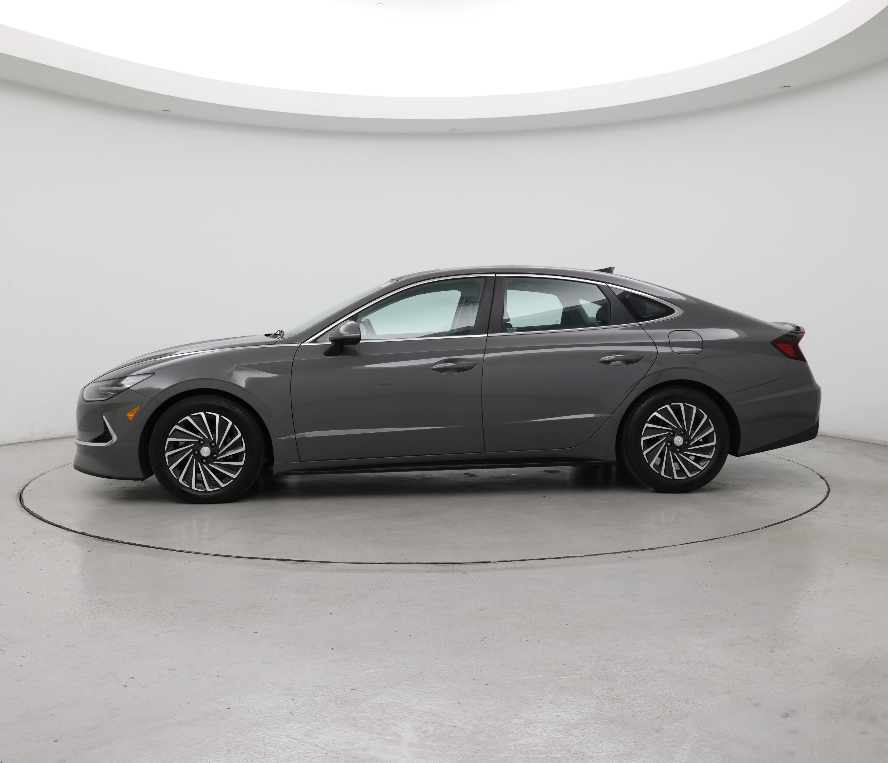 Thumbnail: 2021 Hyundai Sonata - 3