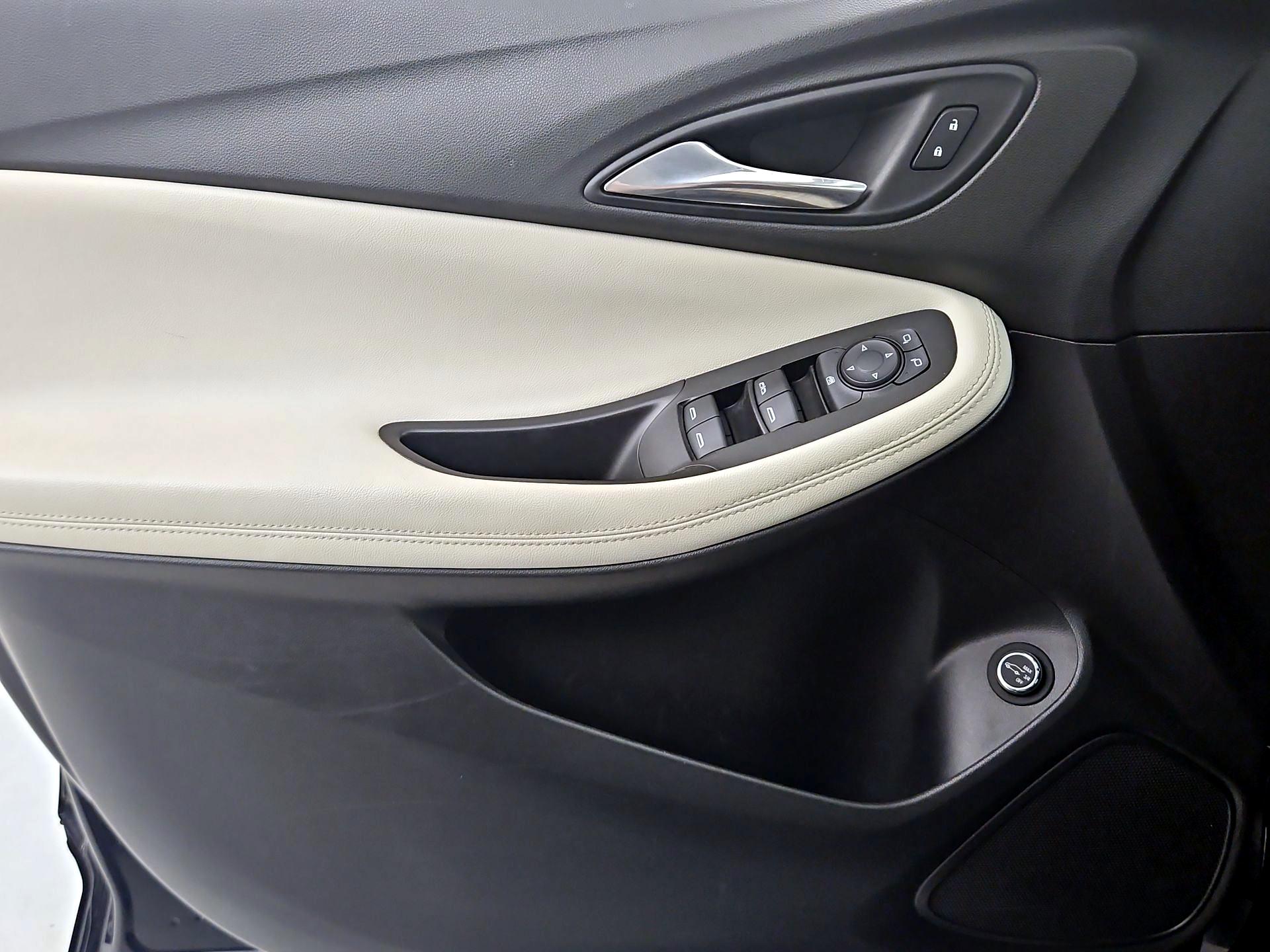 Thumbnail: 2021 Buick Encore GX - 12