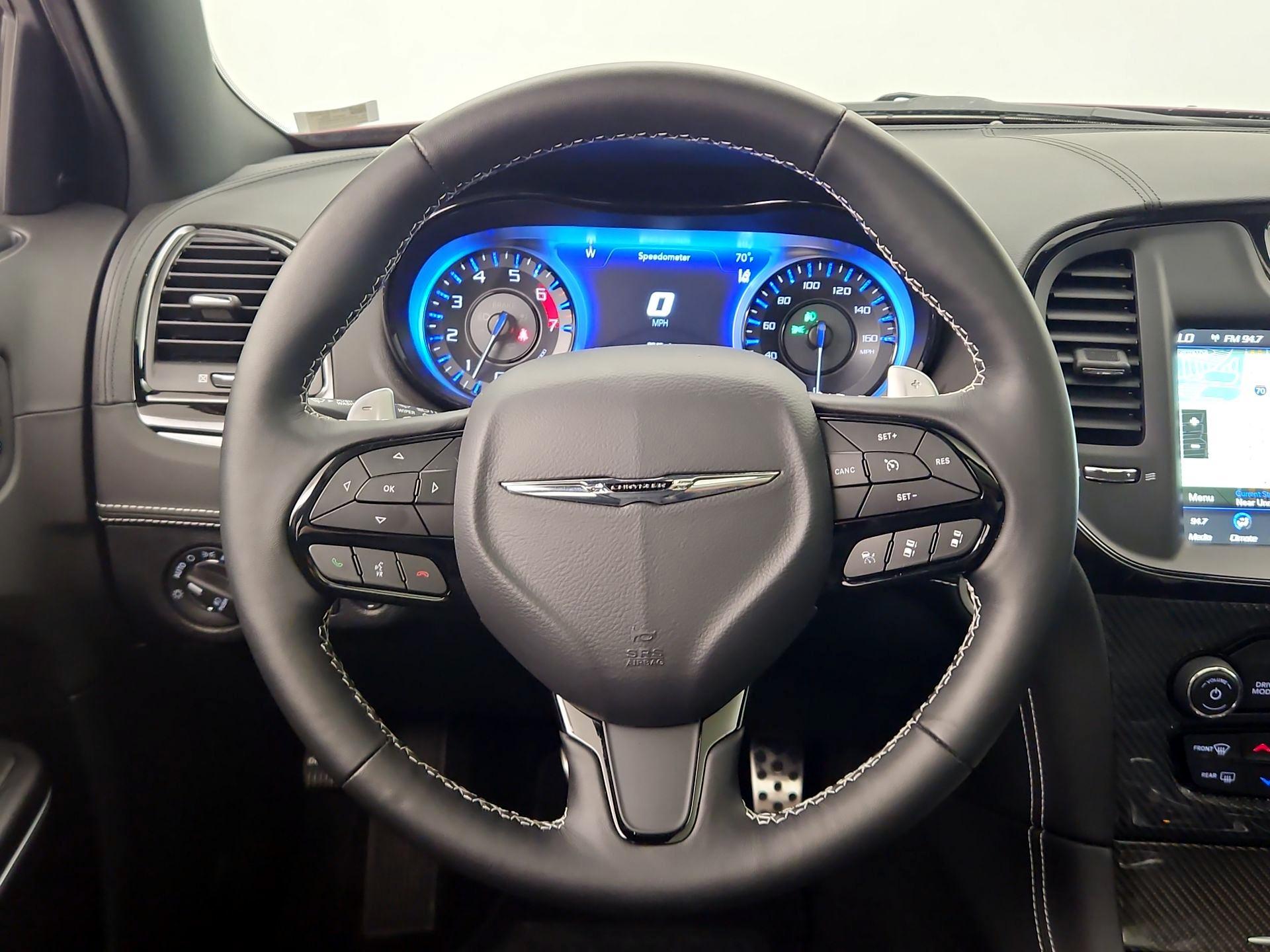 Thumbnail: 2023 Chrysler 300 - 10