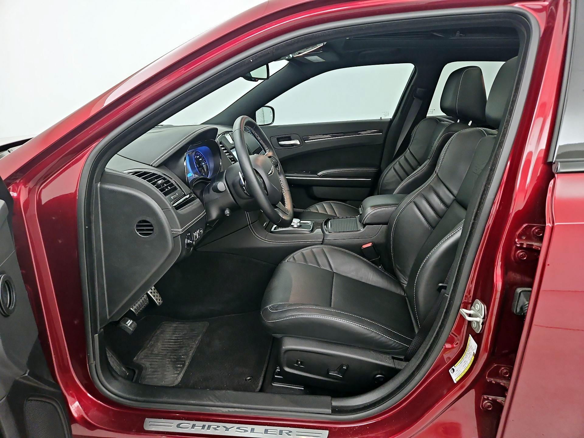 Thumbnail: 2023 Chrysler 300 - 11