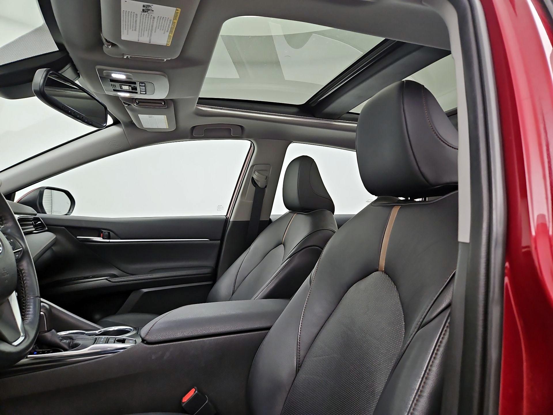 Thumbnail: 2020 Toyota Camry - 20