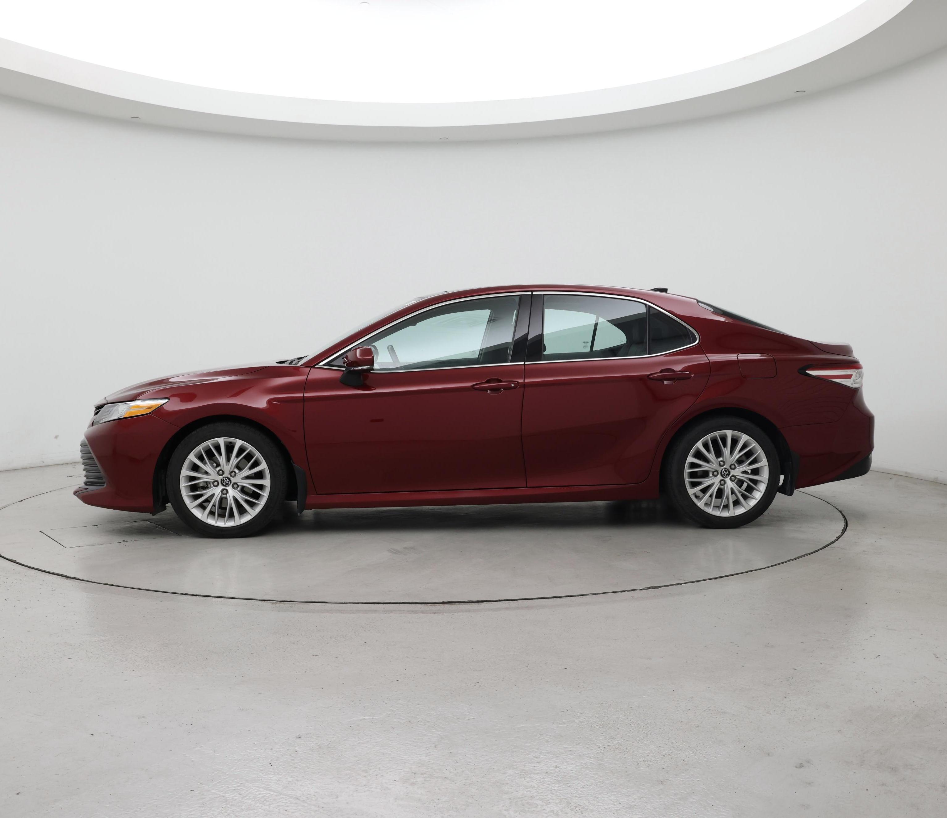 Thumbnail: 2020 Toyota Camry - 3