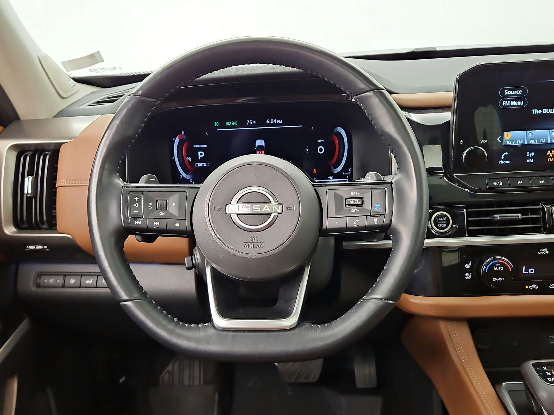 Thumbnail: 2022 Nissan Pathfinder - 10