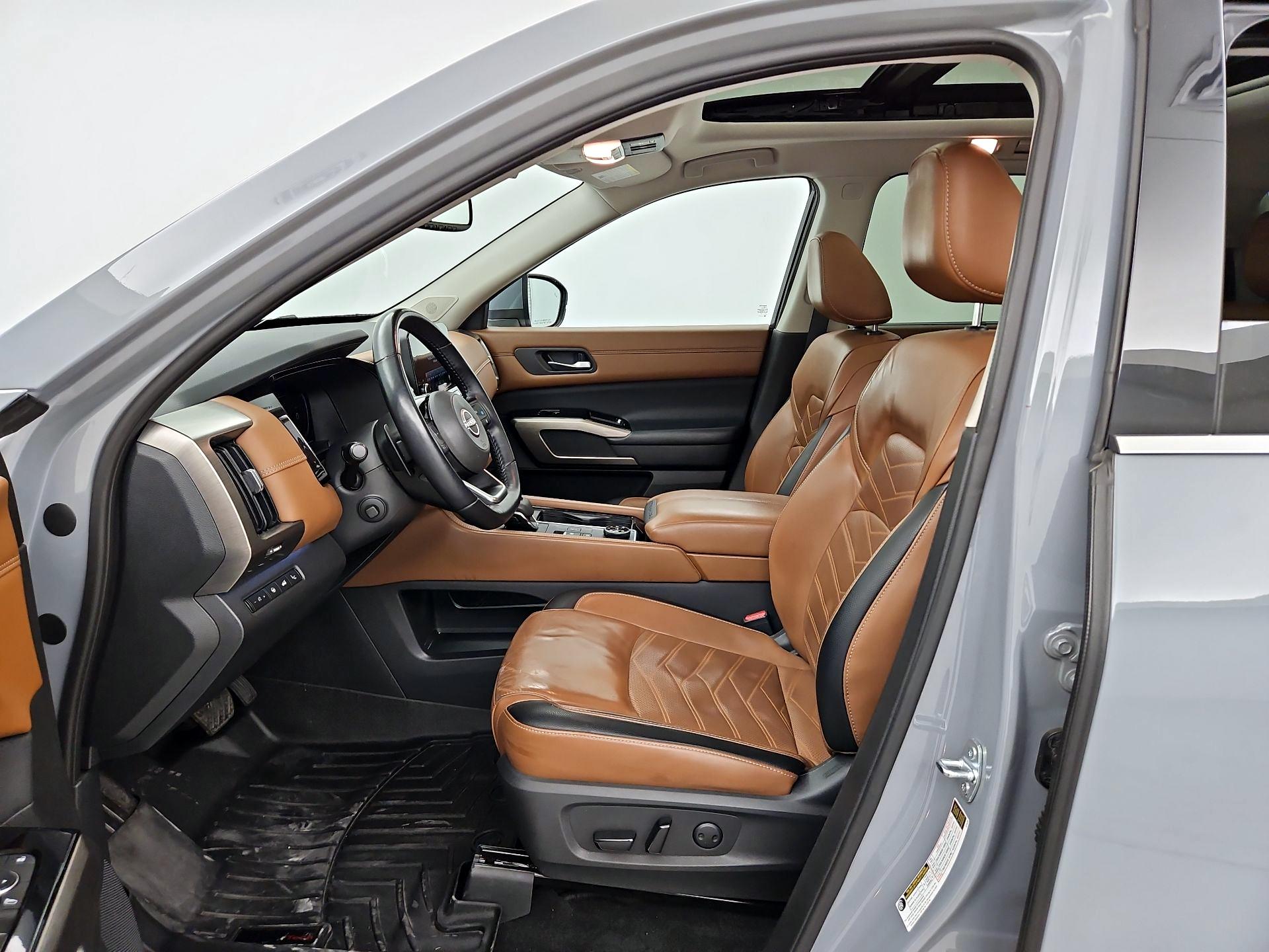 Thumbnail: 2022 Nissan Pathfinder - 11