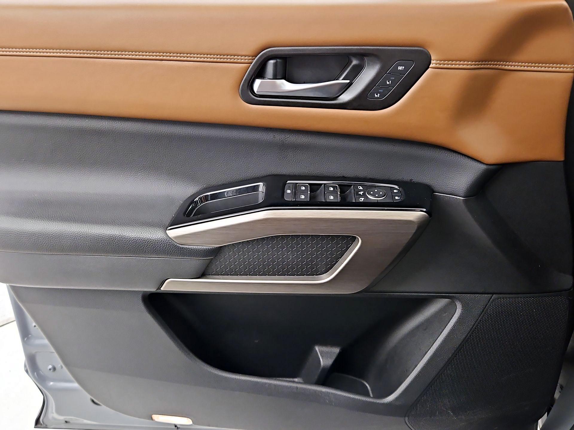 Thumbnail: 2022 Nissan Pathfinder - 12