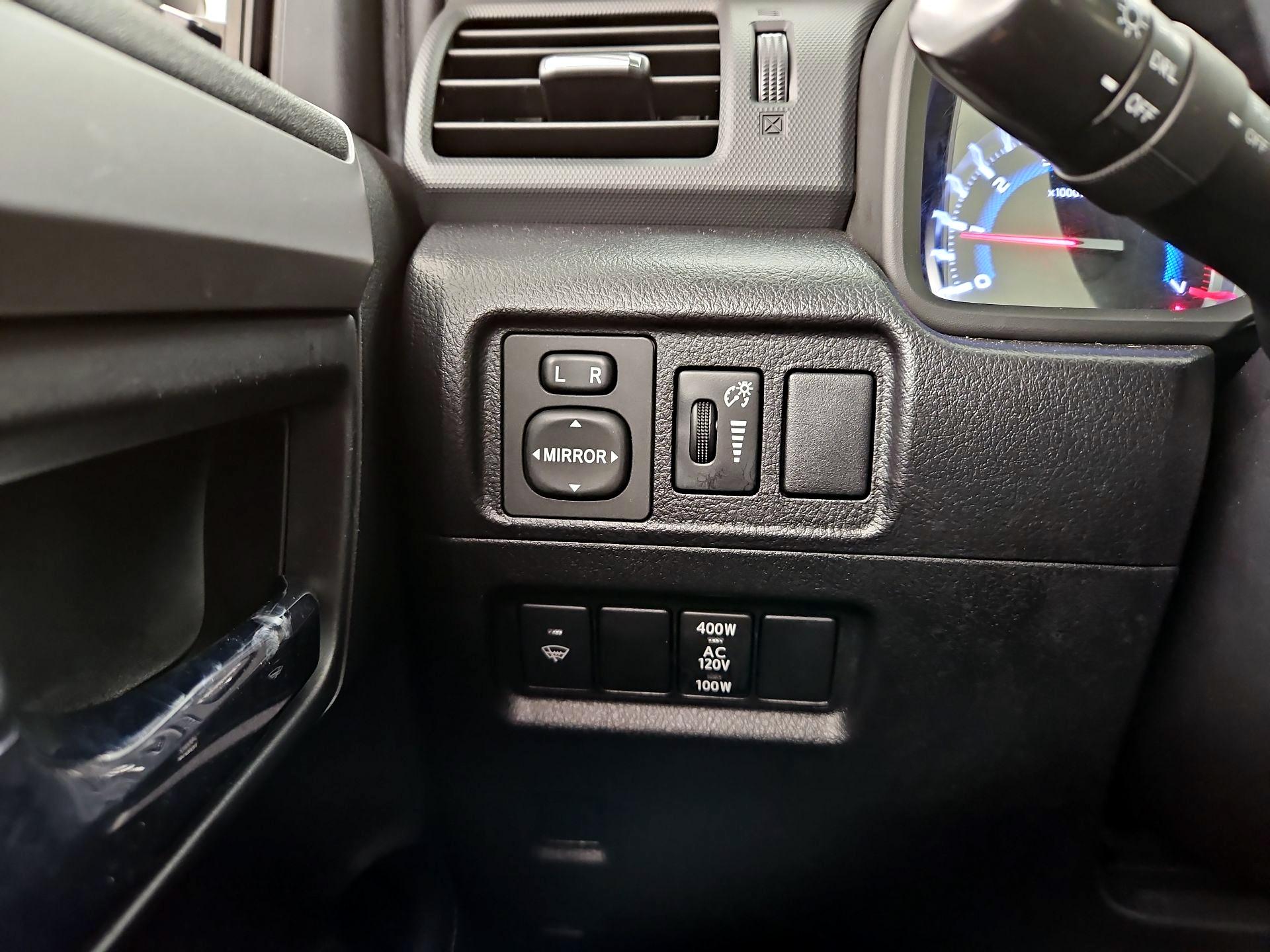 Thumbnail: 2018 Toyota 4Runner - 13