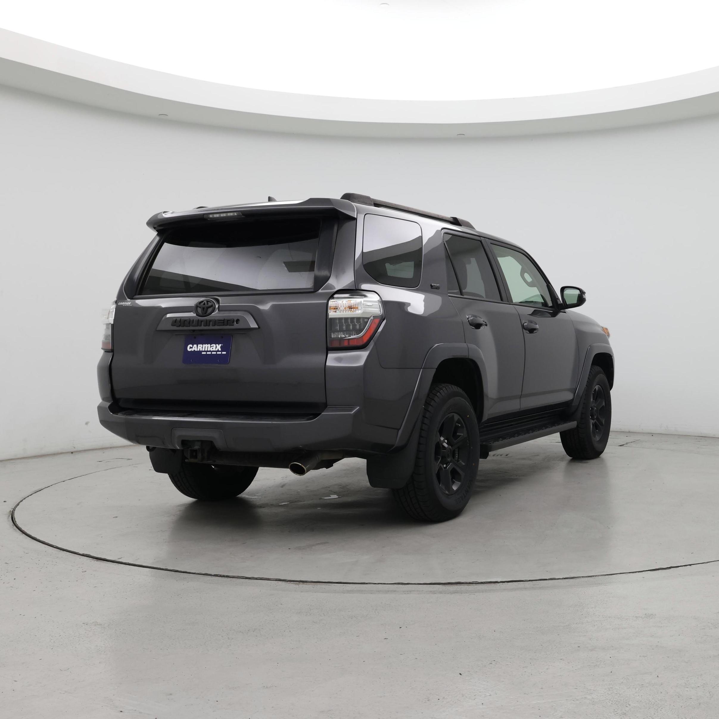 Thumbnail: 2018 Toyota 4Runner - 8