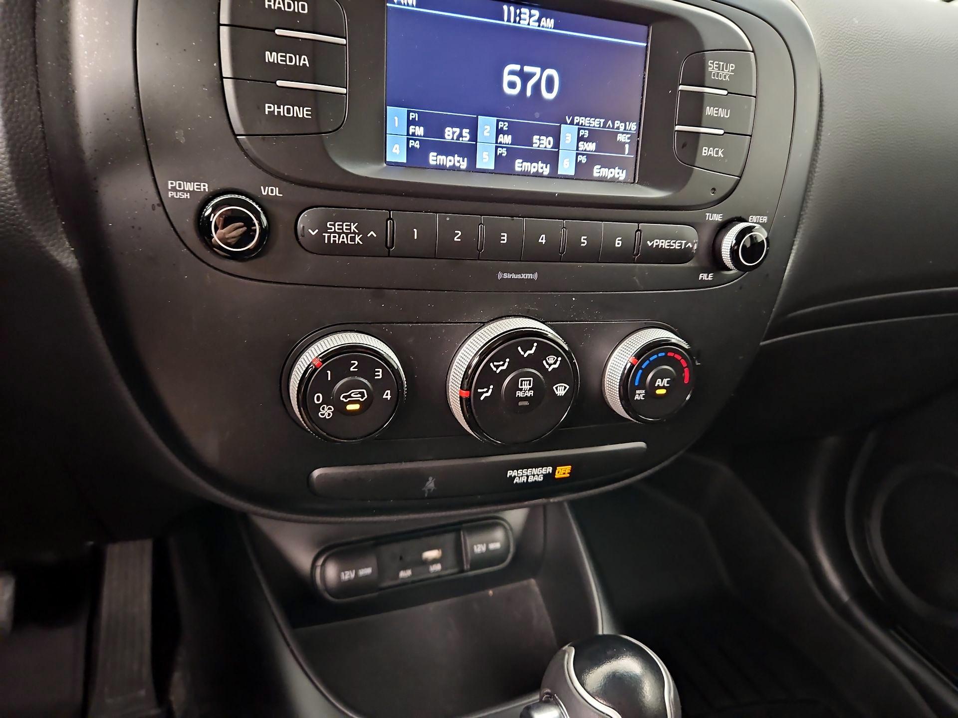 Thumbnail: 2018 Kia Soul - 15