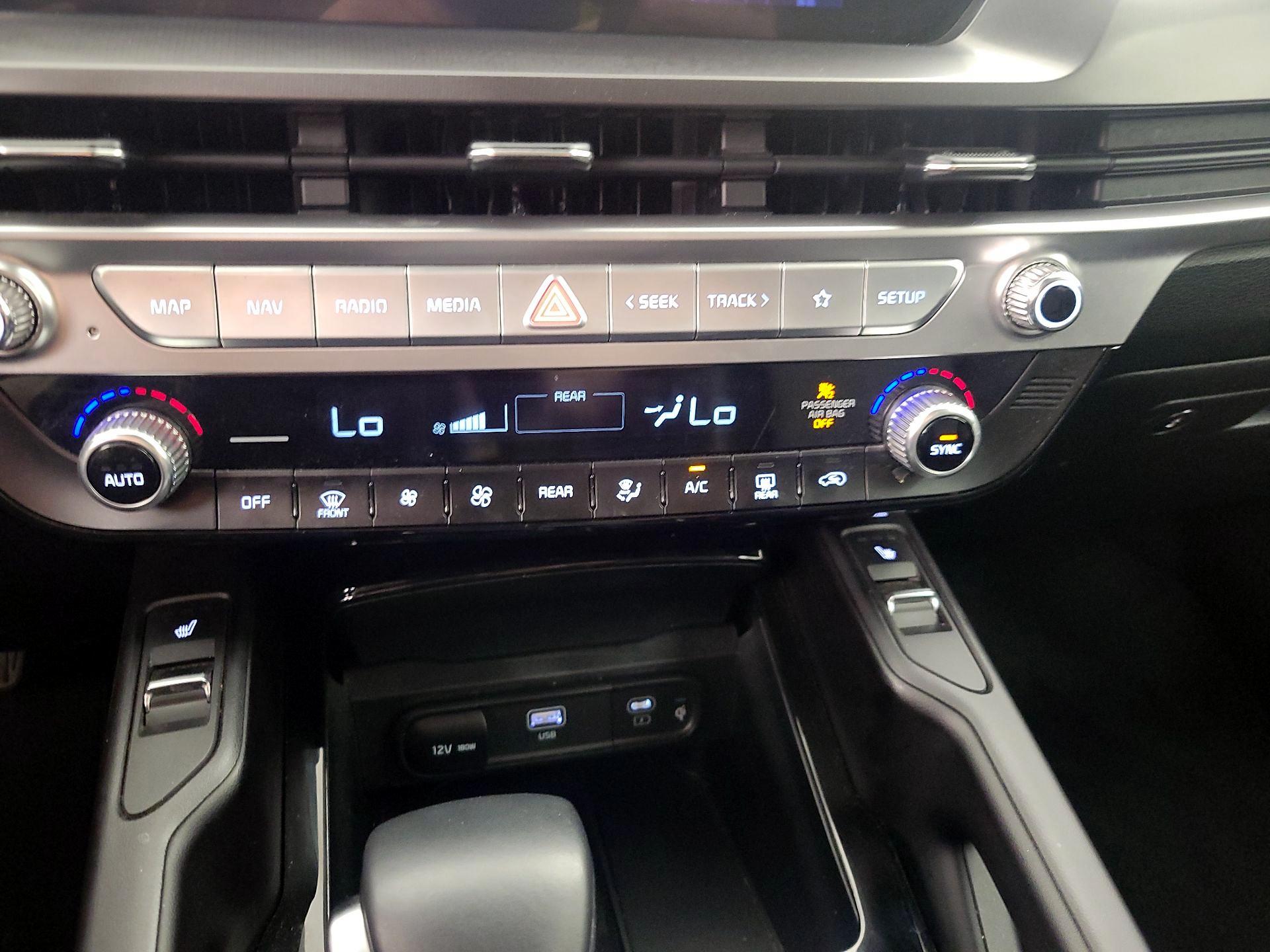 Thumbnail: 2025 Kia Telluride - 17