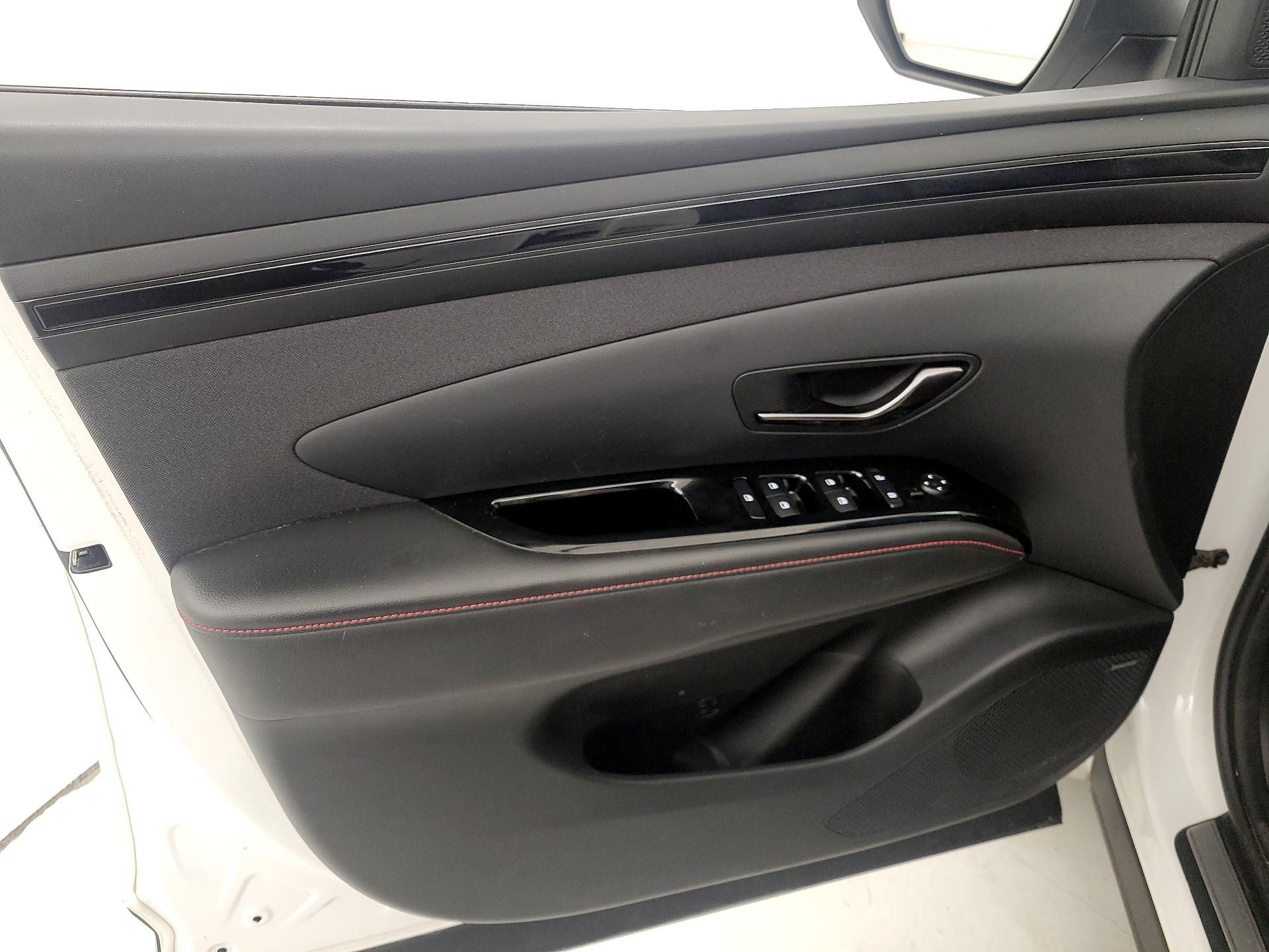 Thumbnail: 2022 Hyundai Tucson - 12