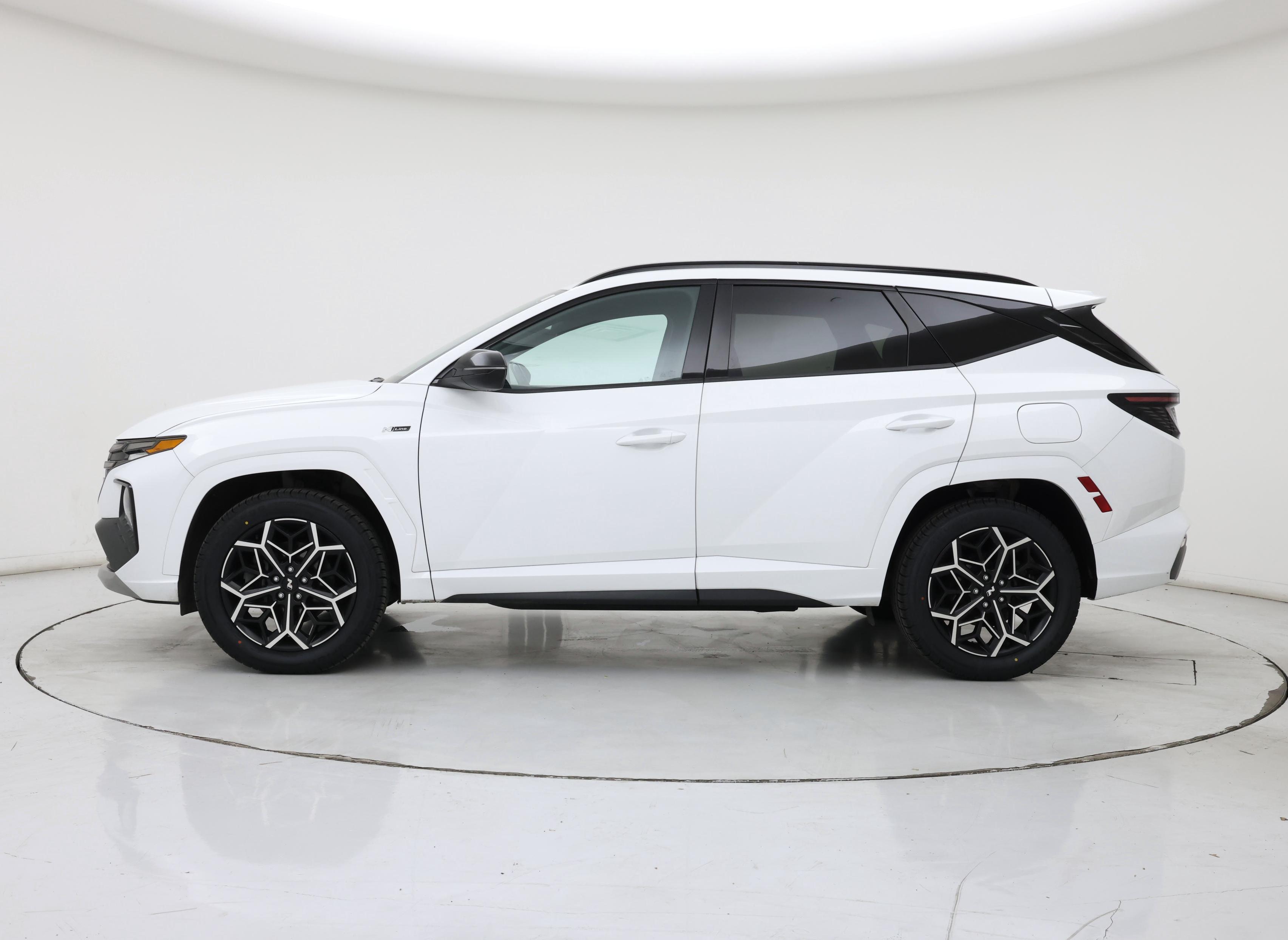 Thumbnail: 2022 Hyundai Tucson - 3