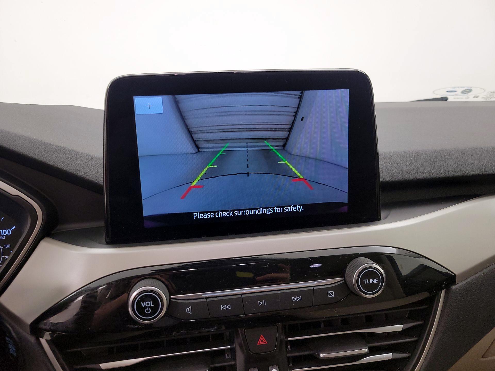 Thumbnail: 2022 Ford Escape - 14