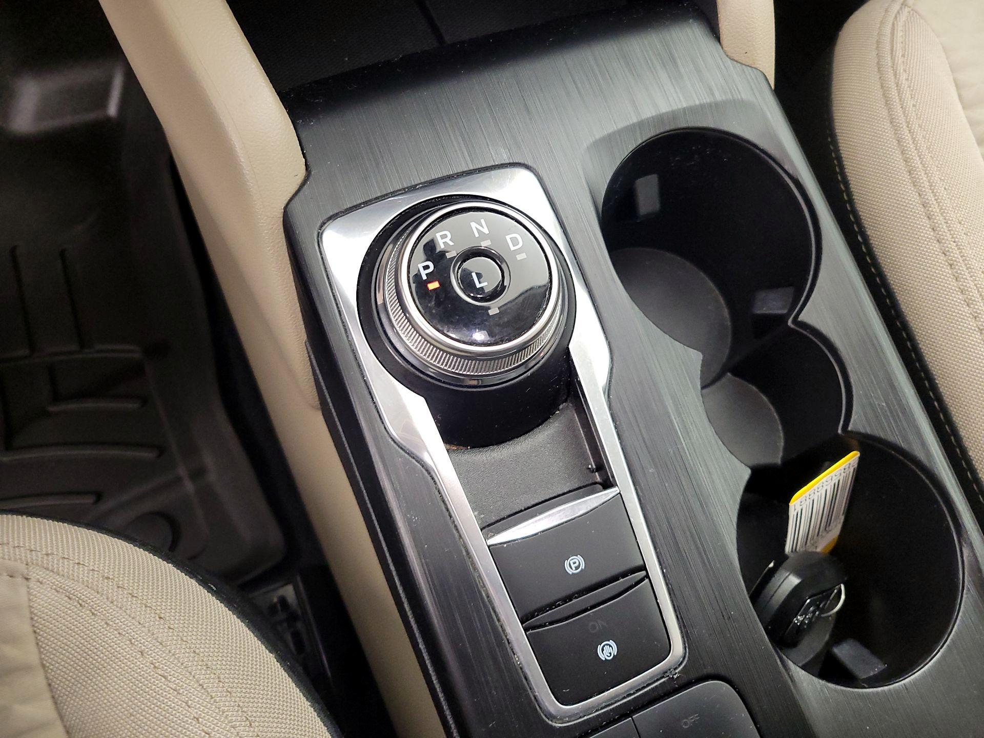 Thumbnail: 2022 Ford Escape - 17