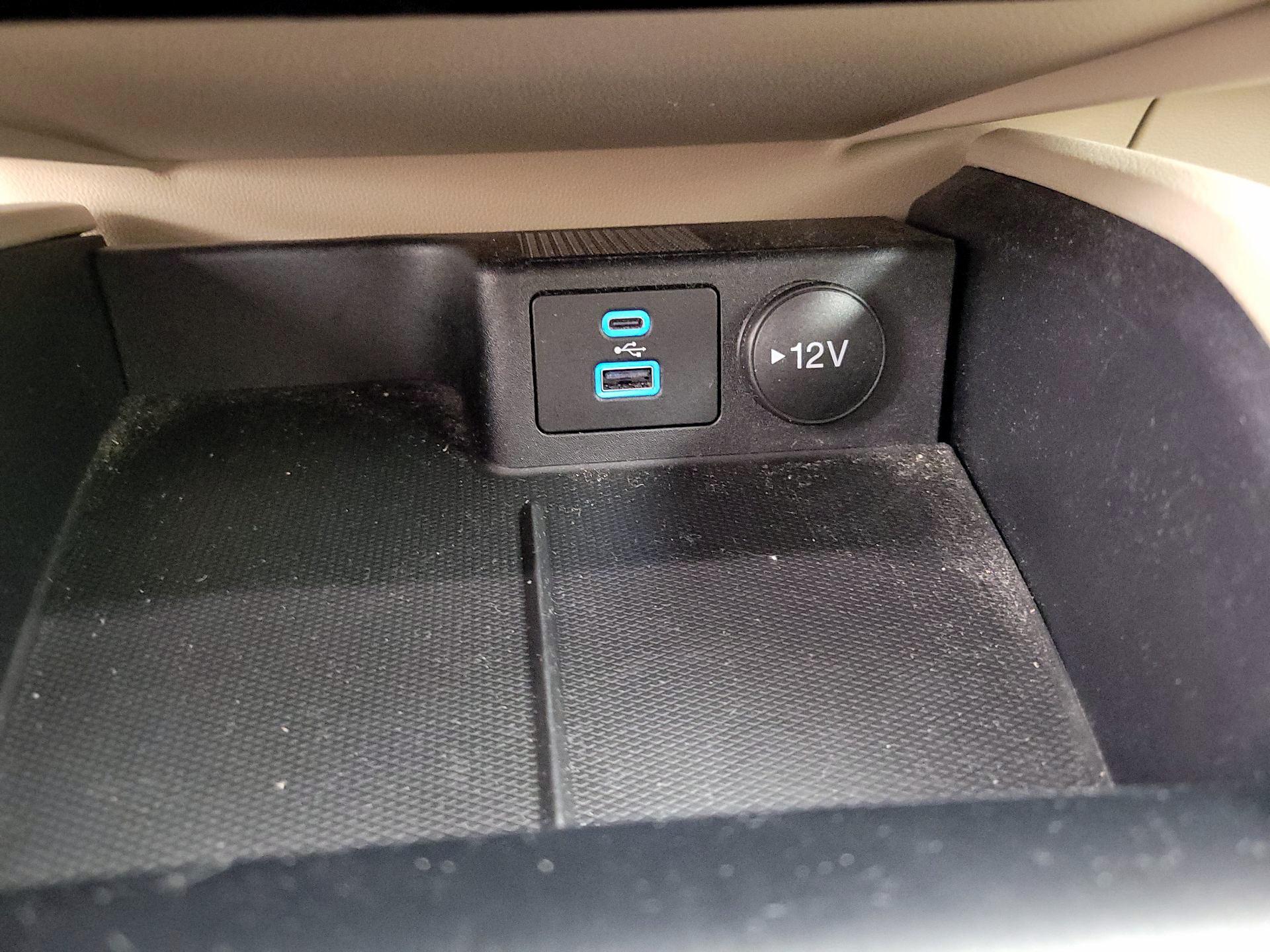 Thumbnail: 2022 Ford Escape - 18