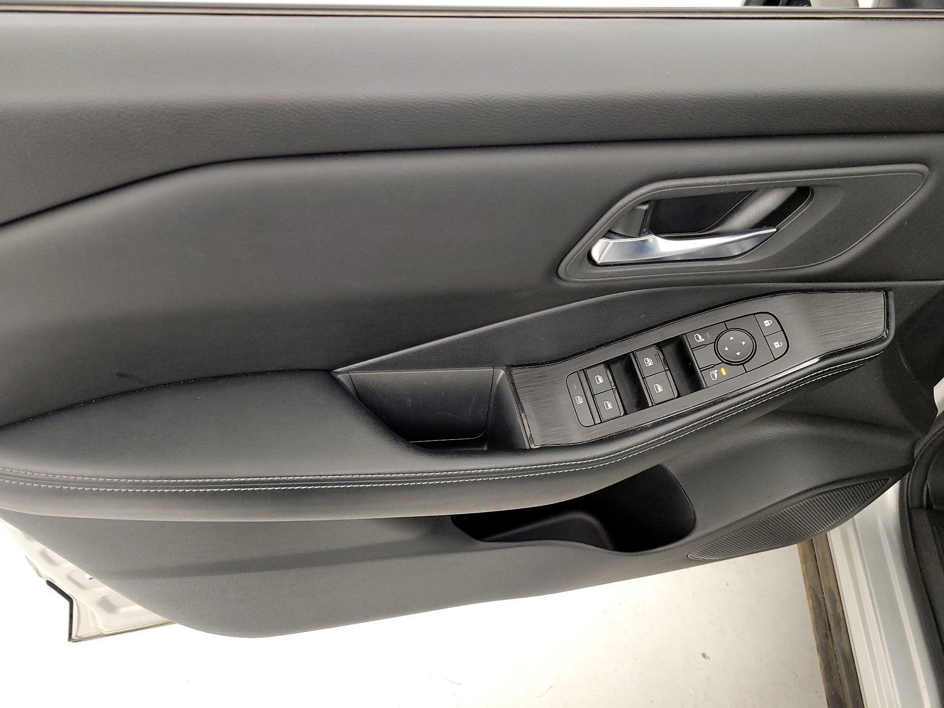 Thumbnail: 2024 Nissan Rogue - 12