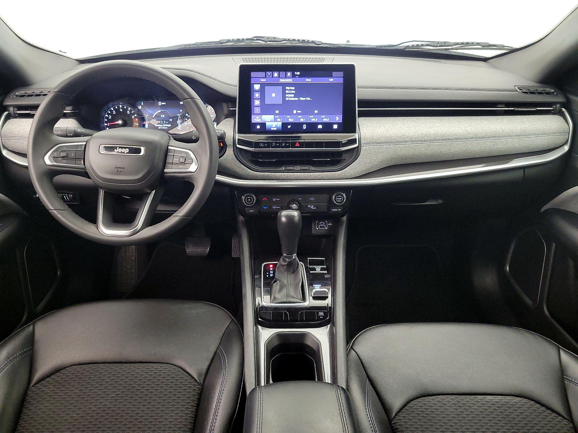 Thumbnail: 2023 Jeep Compass - 9