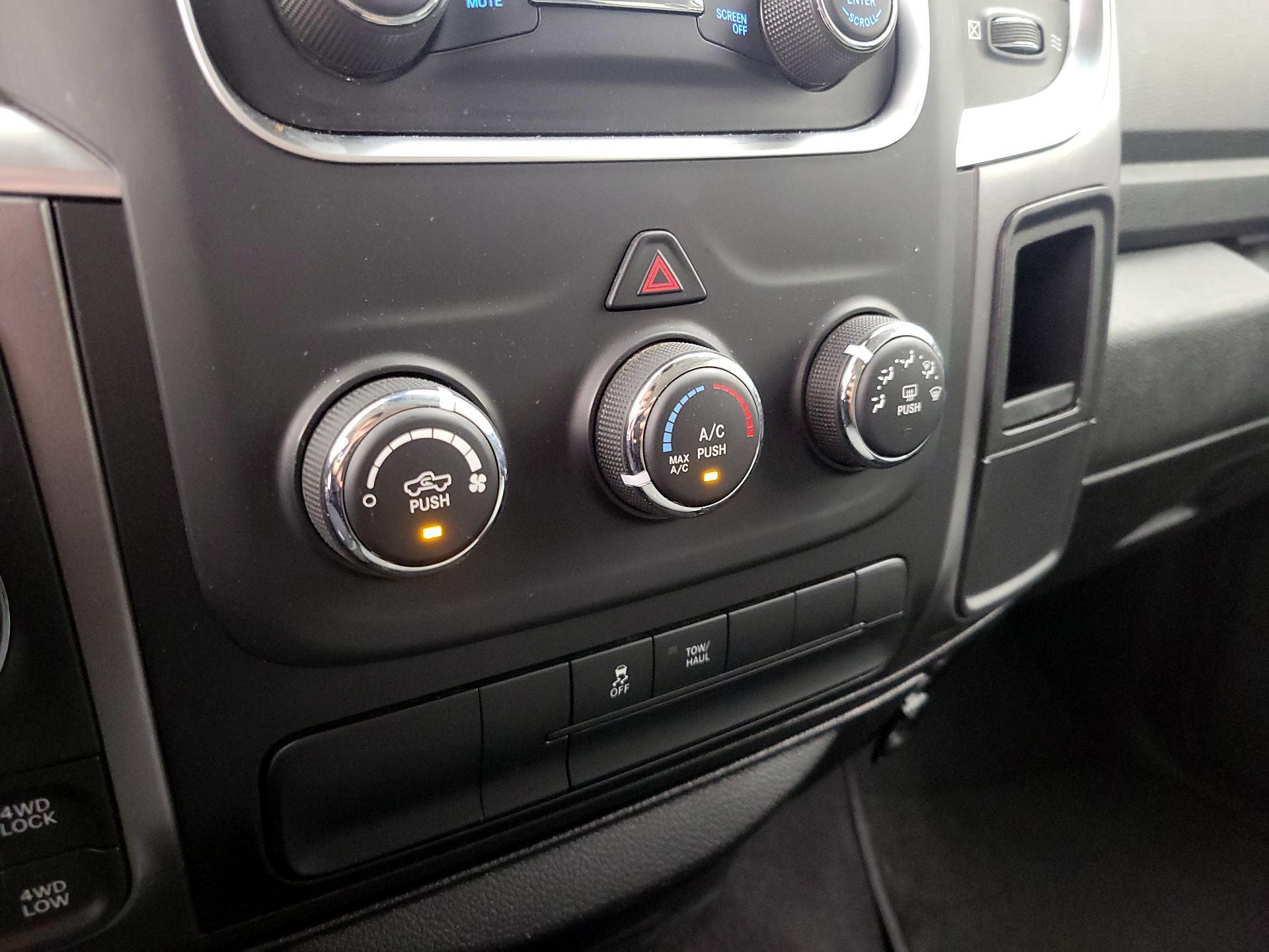 Thumbnail: 2024 RAM 1500 Classic - 16