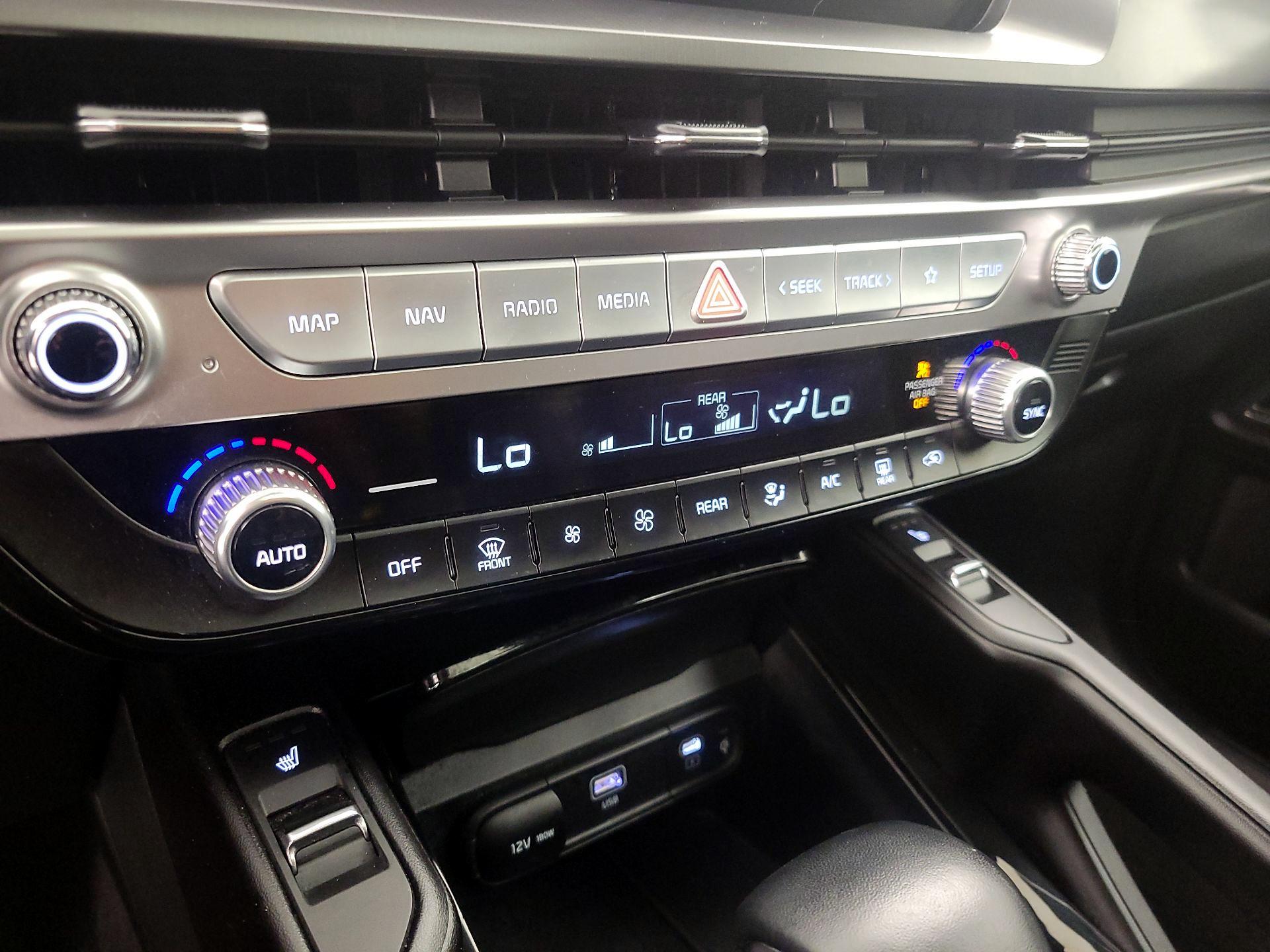 Thumbnail: 2025 Kia Telluride - 17