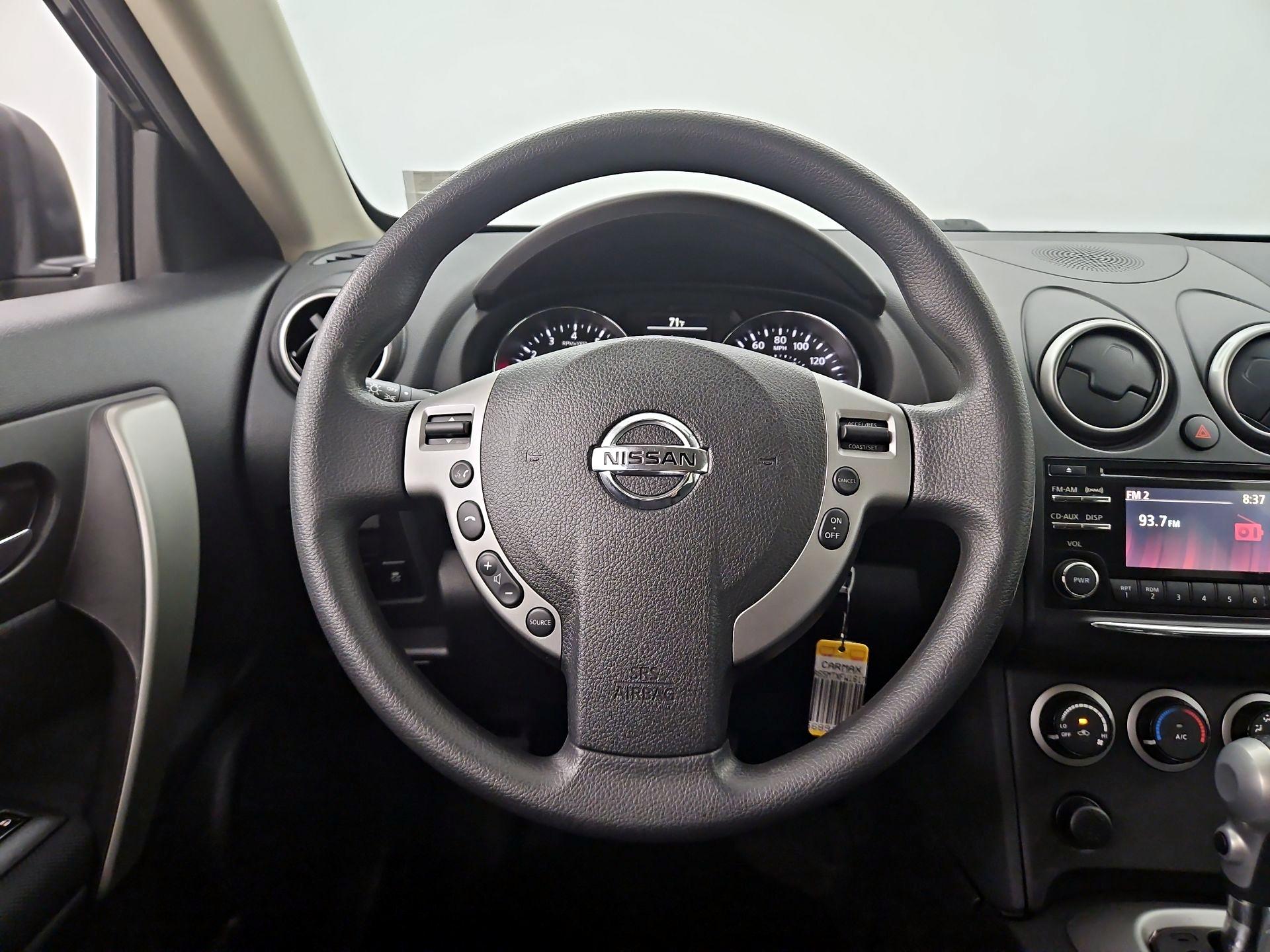 Thumbnail: 2015 Nissan Rogue - 10