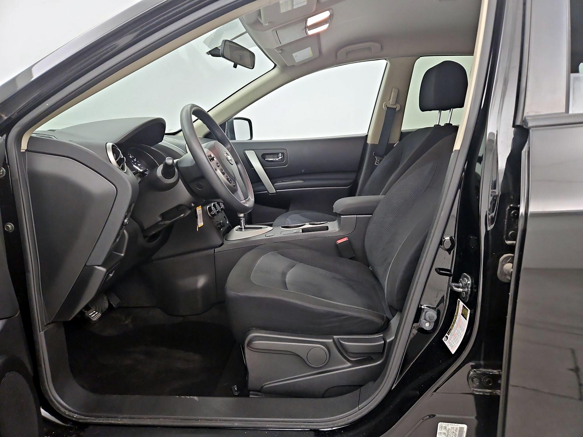 Thumbnail: 2015 Nissan Rogue - 11