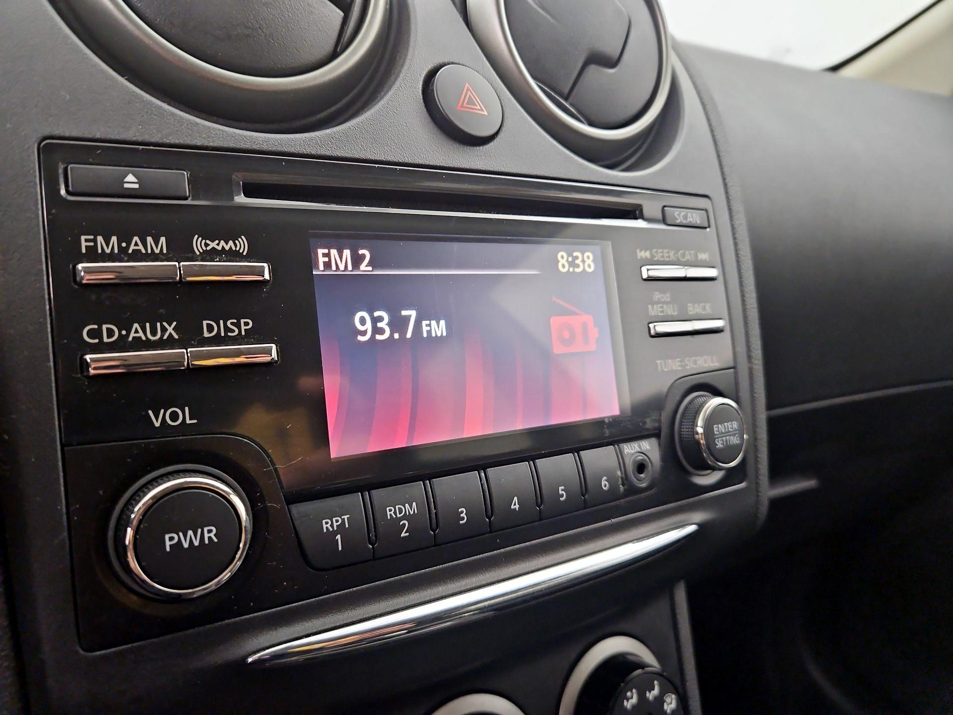 Thumbnail: 2015 Nissan Rogue - 15